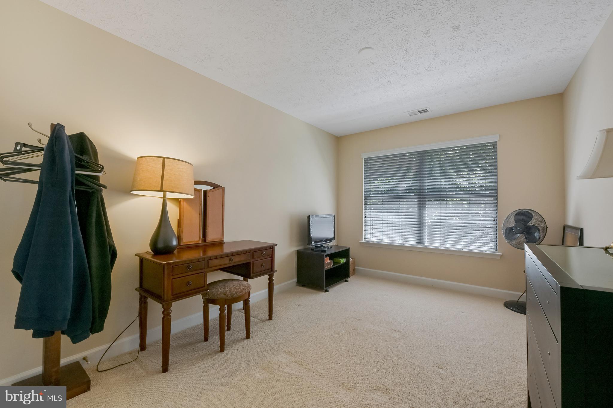 ADMIRAL REACH AT HARBOUR GATES - Residential