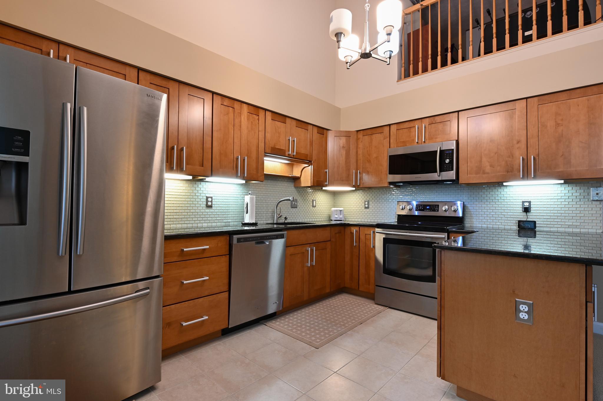 ADMIRAL REACH AT HARBOUR GATES - Residential