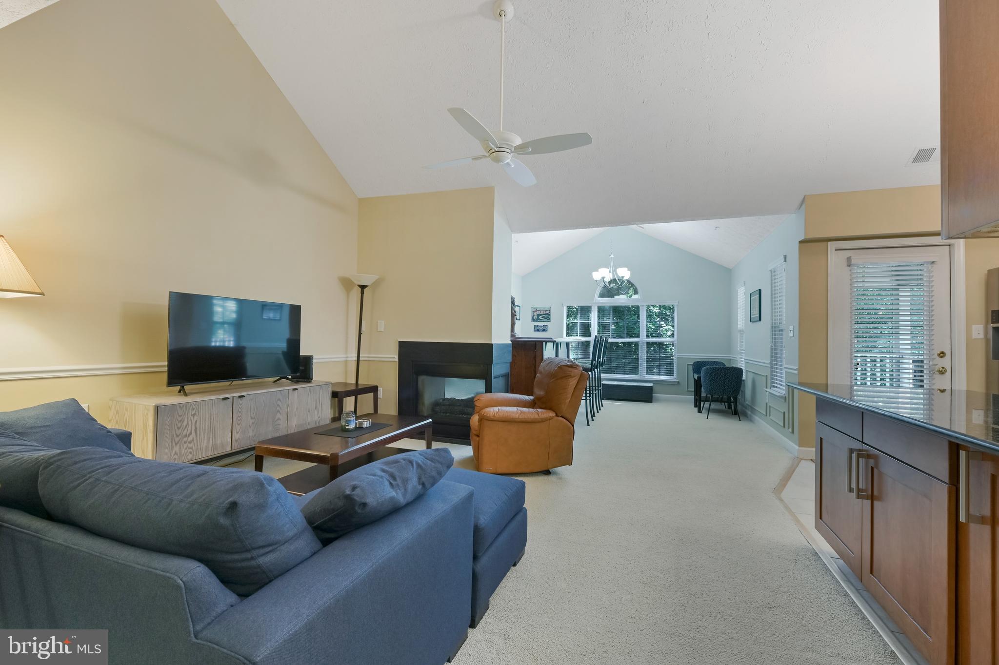 ADMIRAL REACH AT HARBOUR GATES - Residential