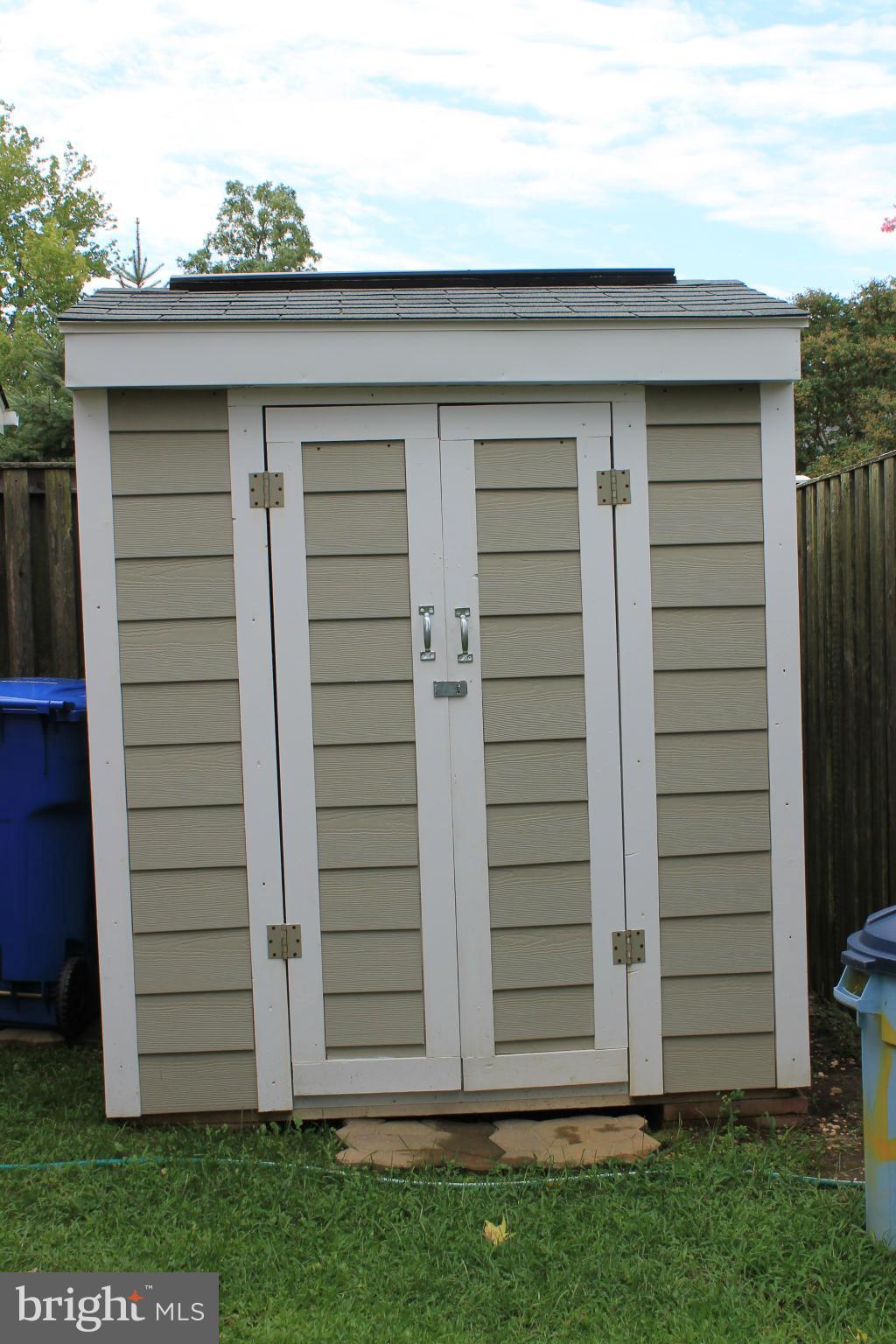 HICKORY RIDGE LA PLATA - Residential Lease