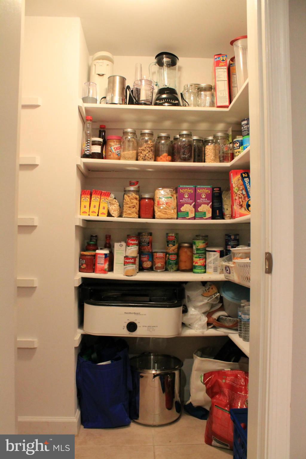 HICKORY RIDGE LA PLATA - Residential Lease