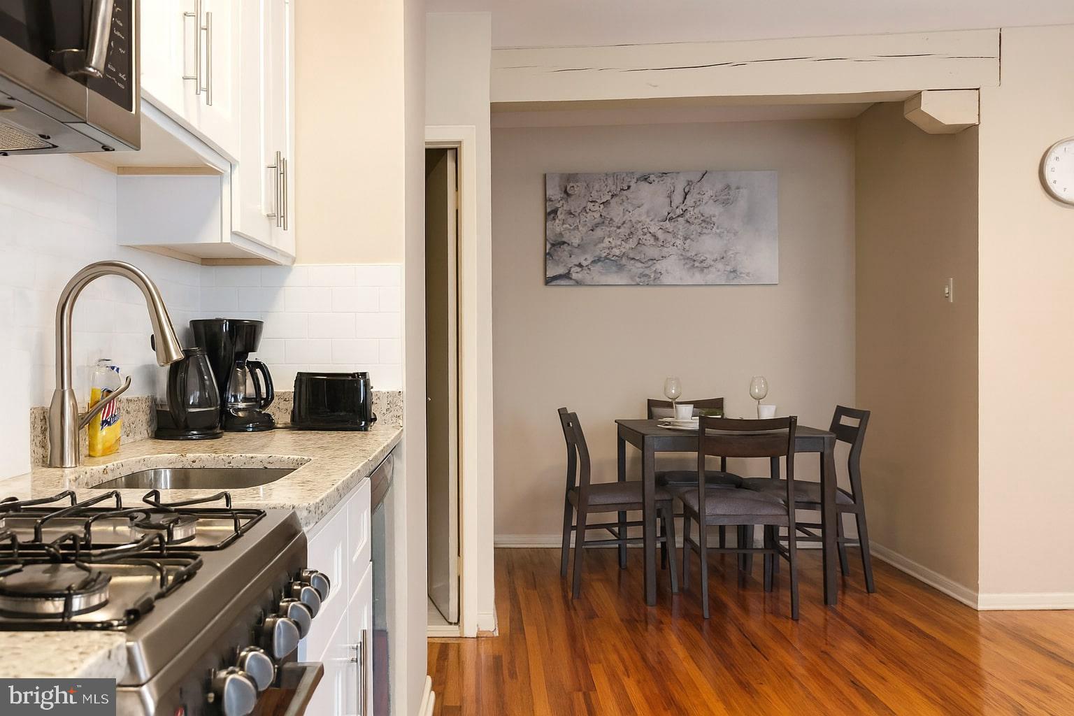 BELLA VISTA - Residential Lease