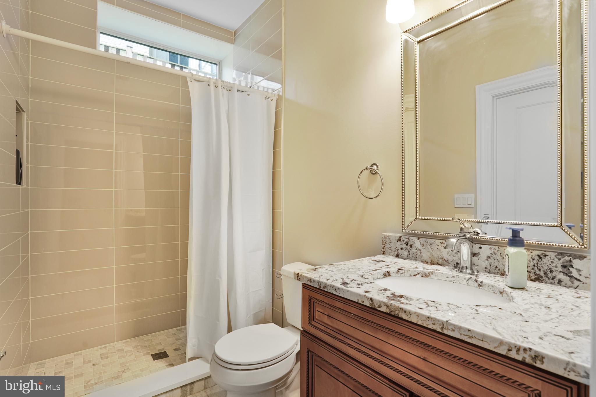 SUMMIT VEITCH - Residential