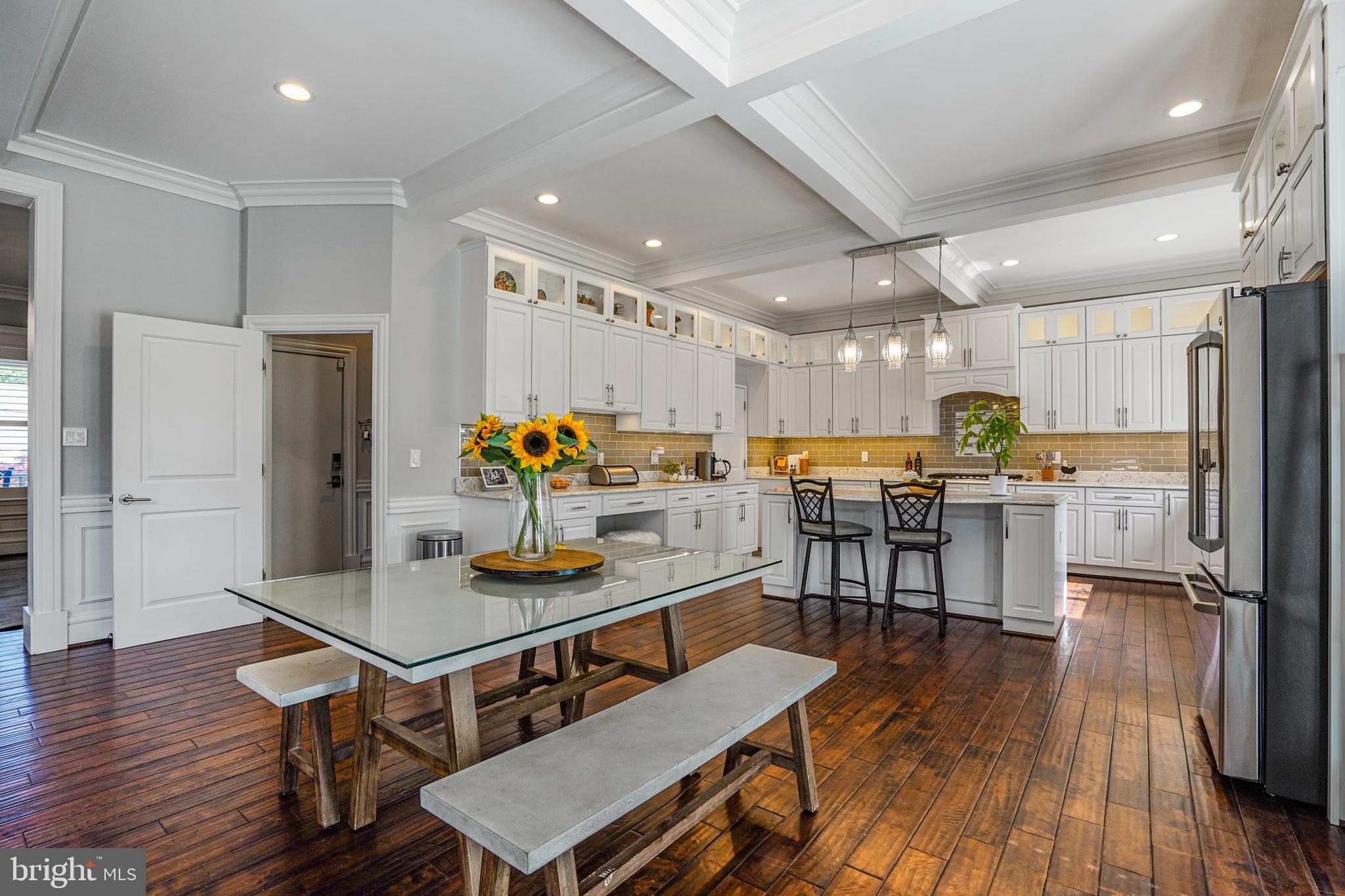 SUMMIT VEITCH - Residential