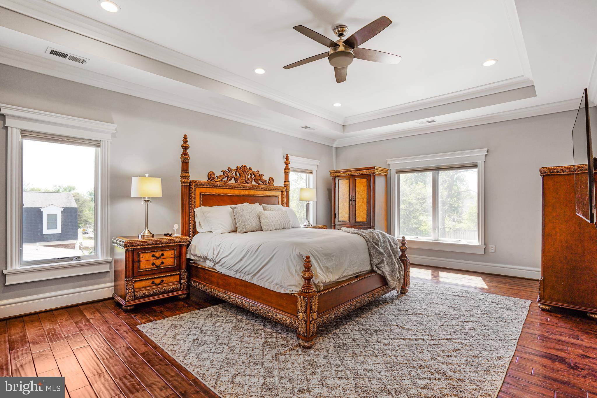 SUMMIT VEITCH - Residential