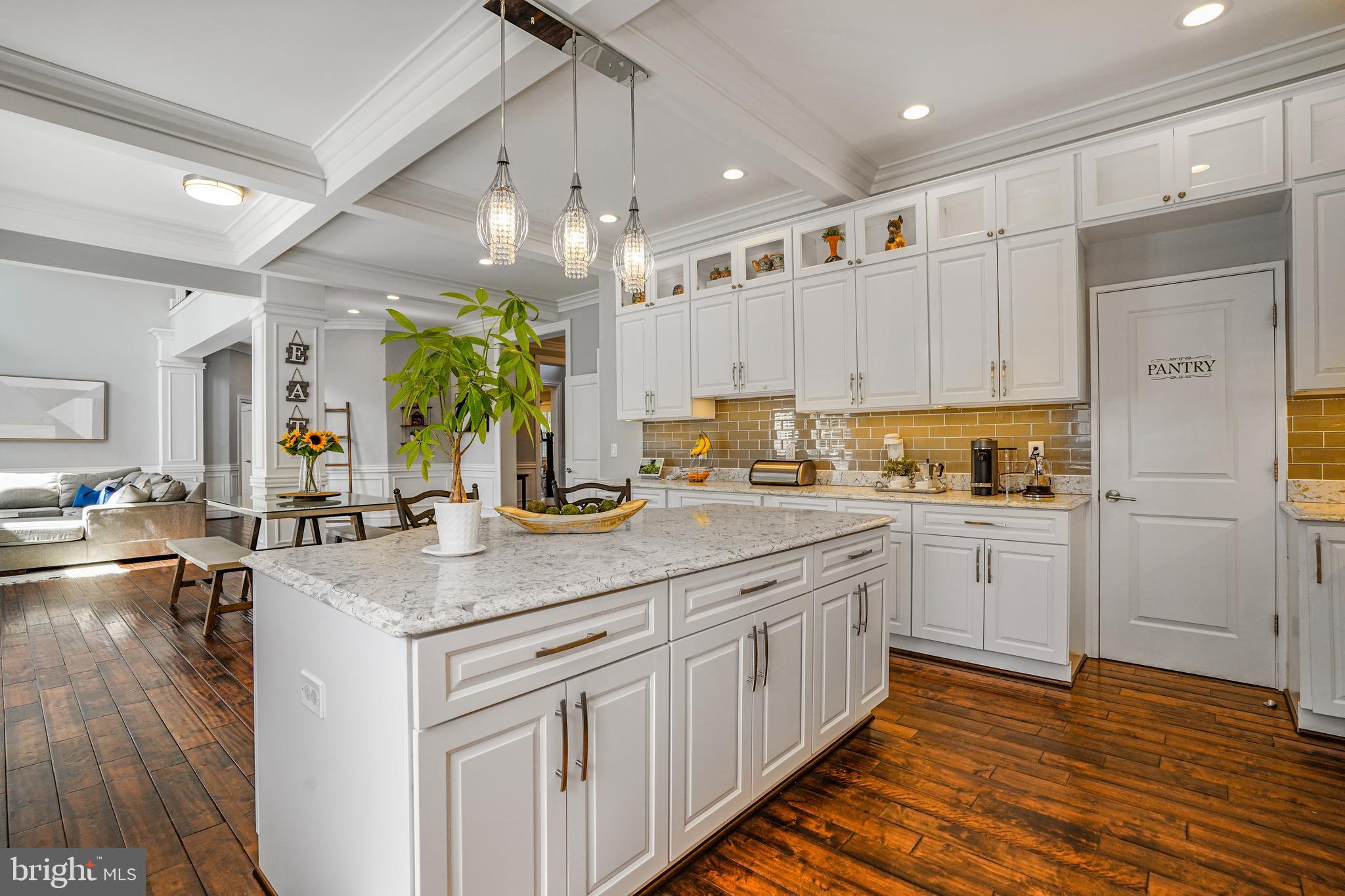 SUMMIT VEITCH - Residential