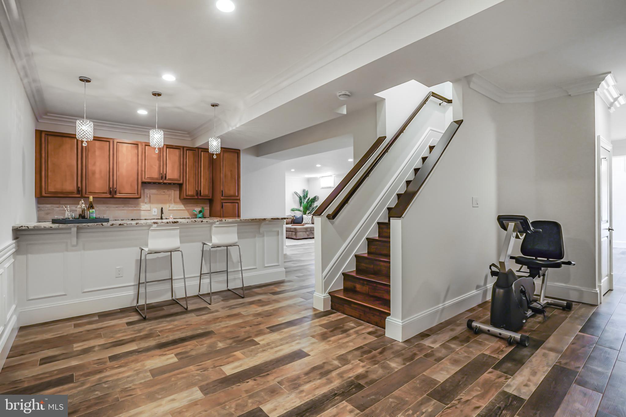 SUMMIT VEITCH - Residential