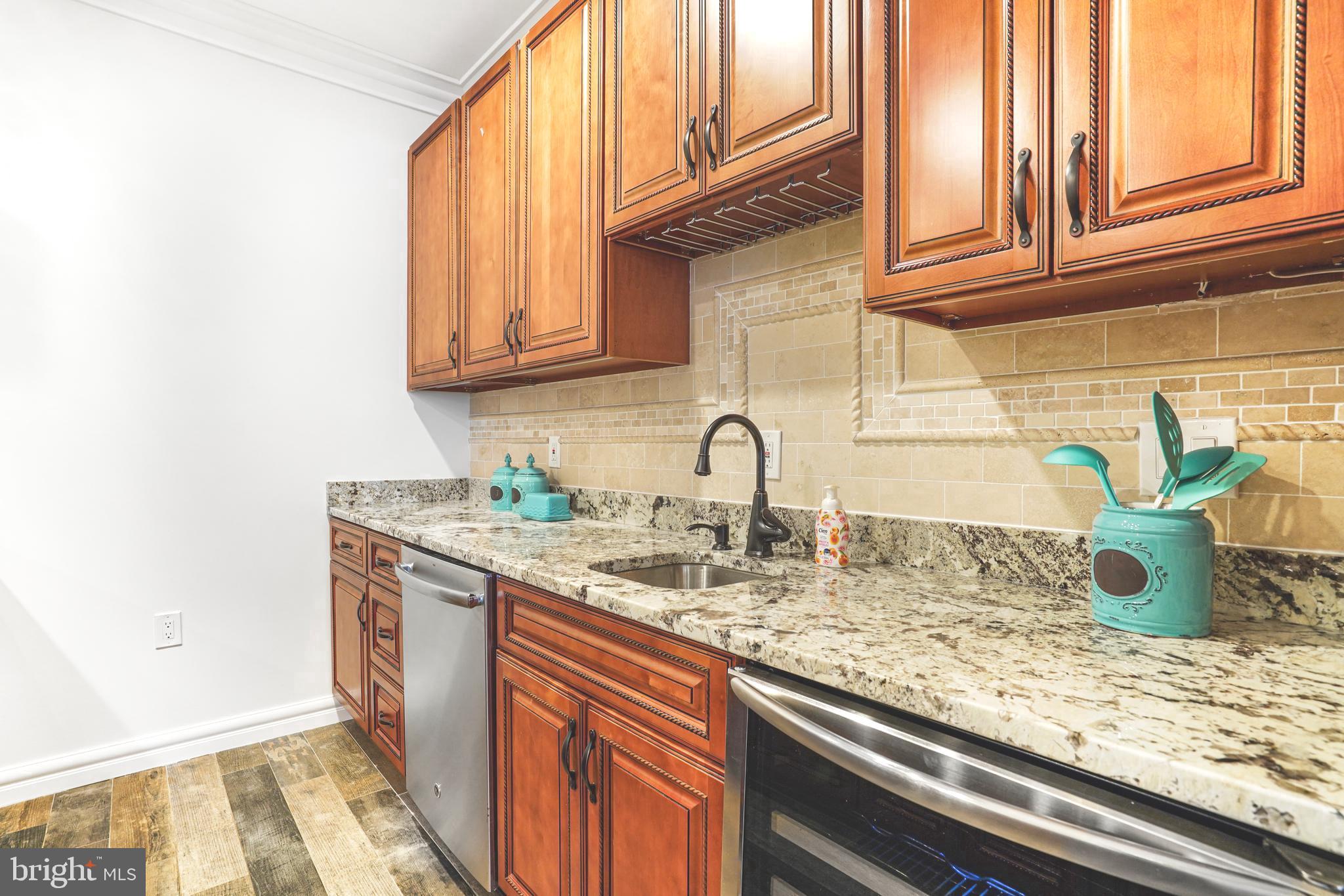 SUMMIT VEITCH - Residential