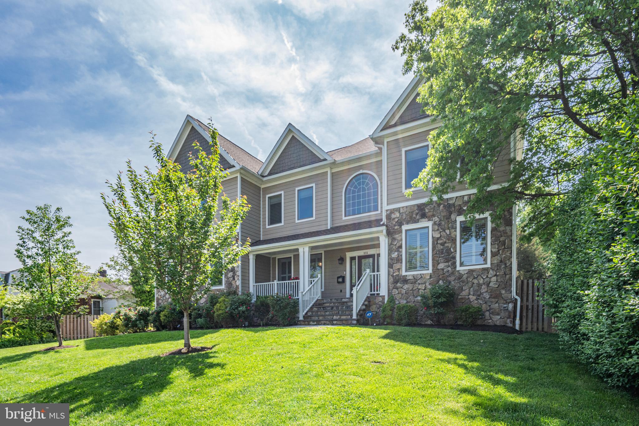 SUMMIT VEITCH - Residential