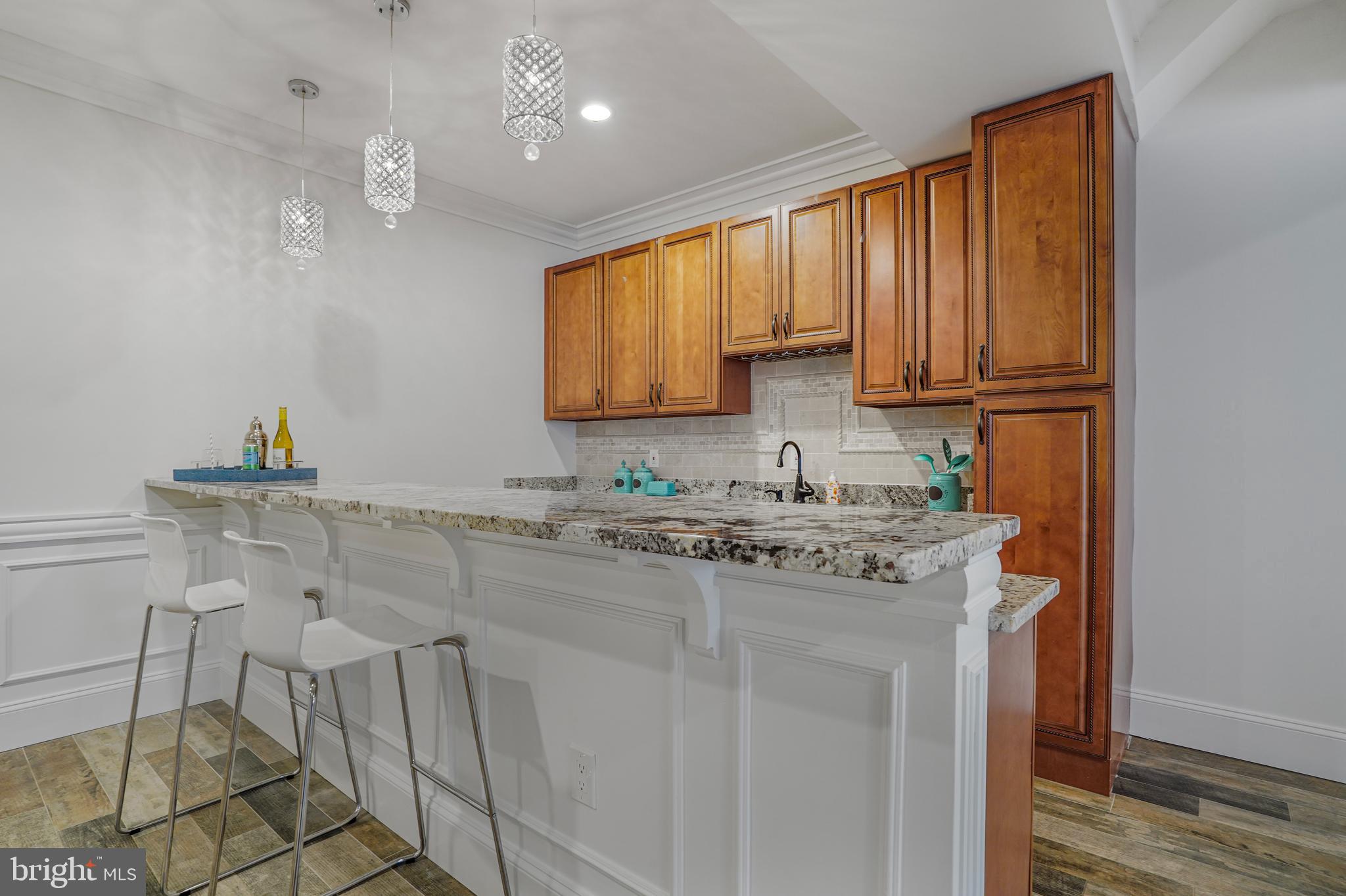 SUMMIT VEITCH - Residential