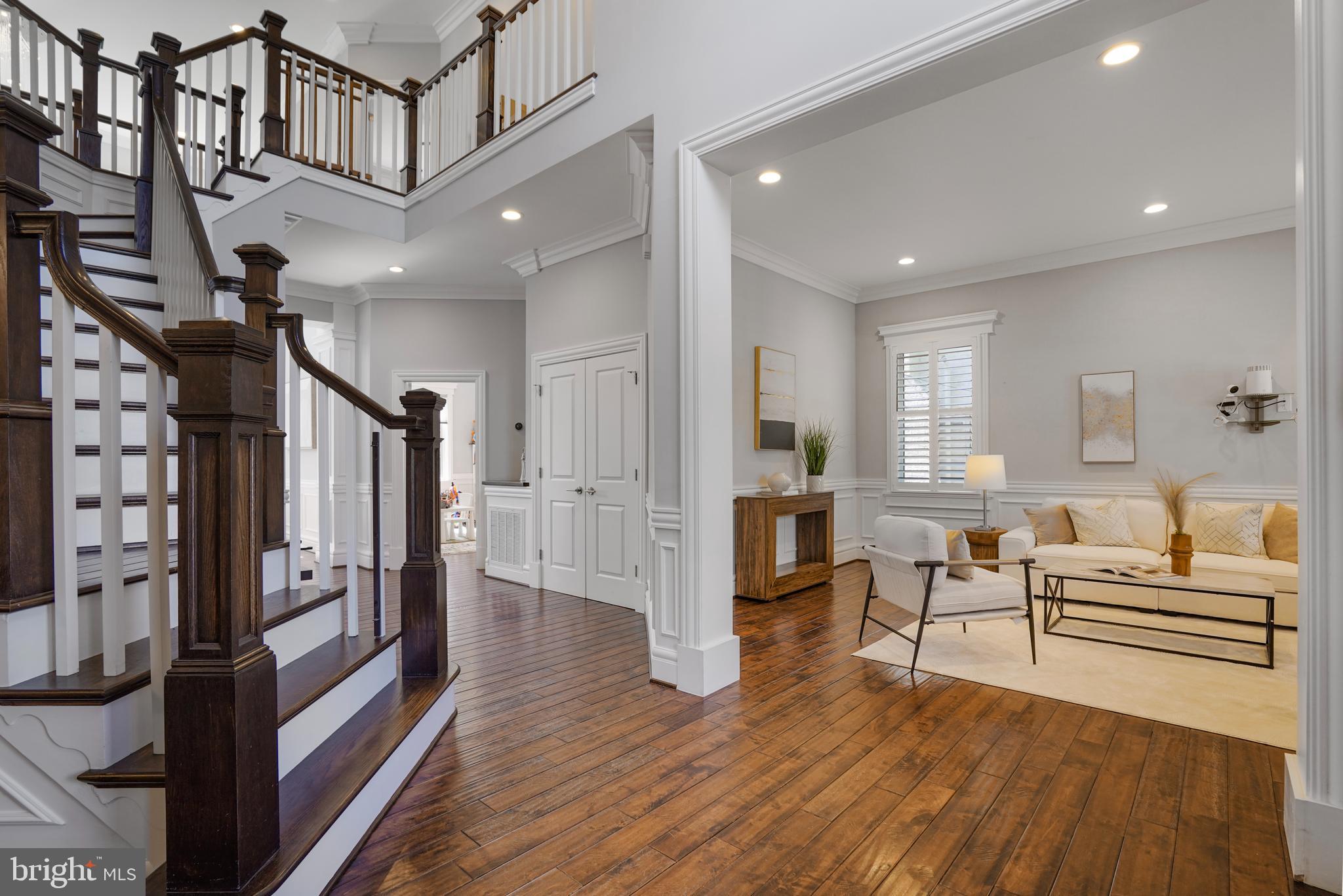 SUMMIT VEITCH - Residential