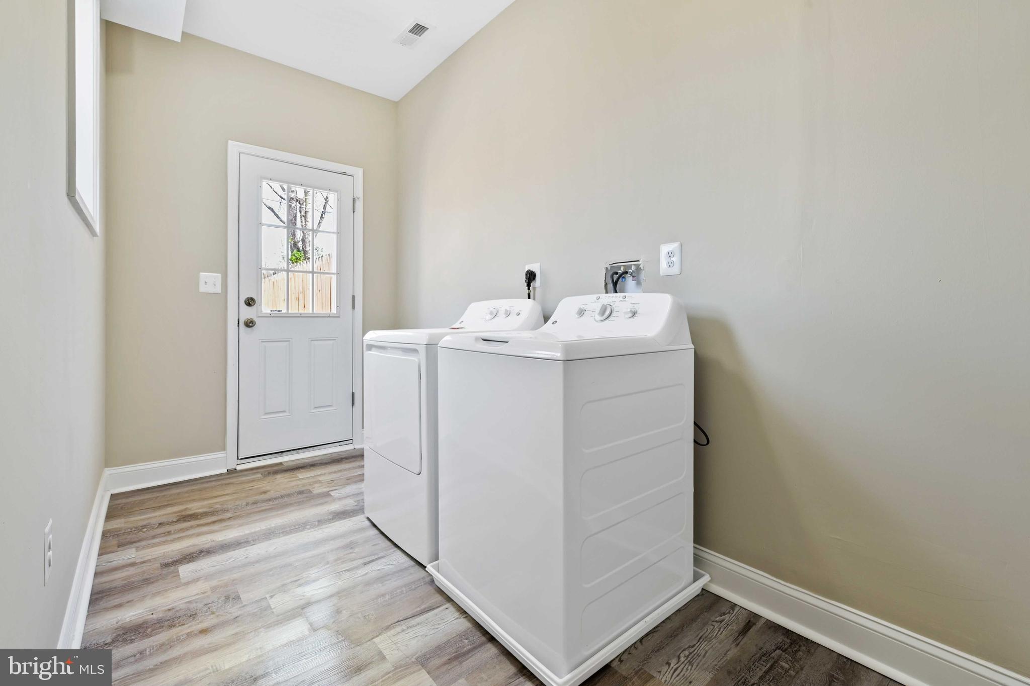 COLD SPRING NEWTOWN - Residential