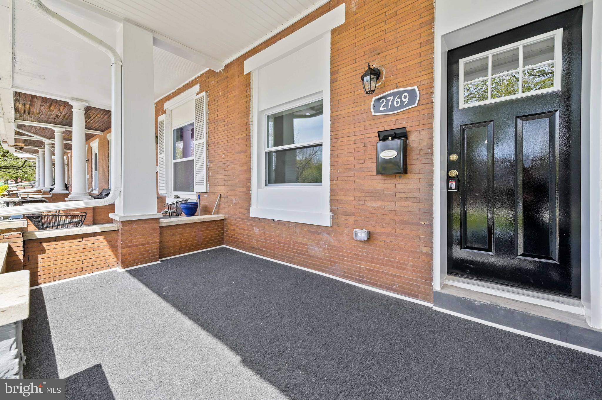 COLD SPRING NEWTOWN - Residential