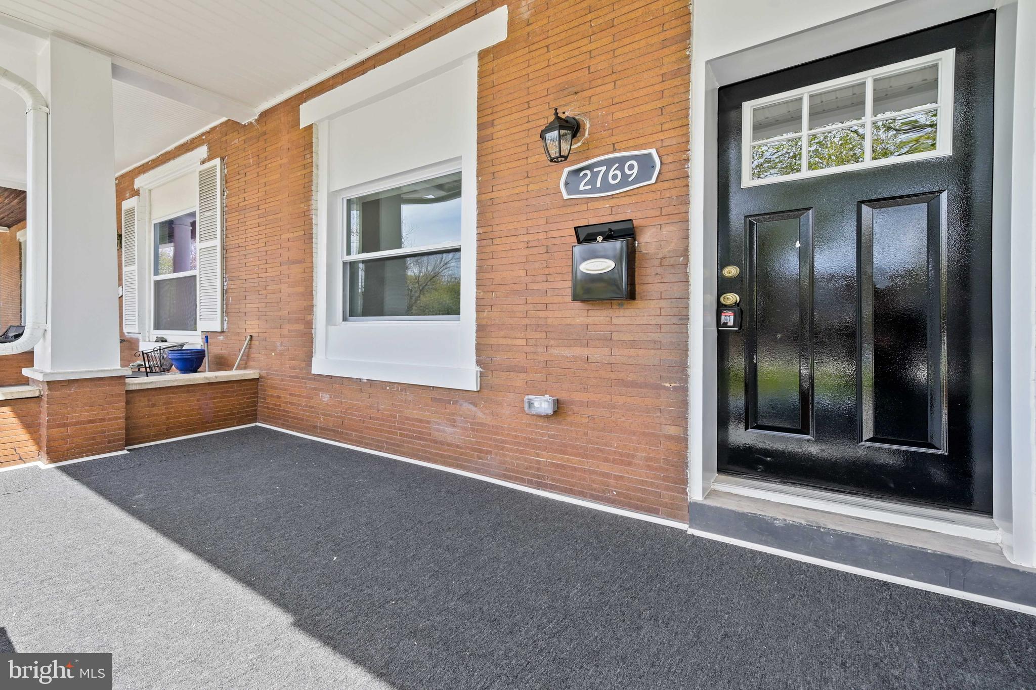 COLD SPRING NEWTOWN - Residential