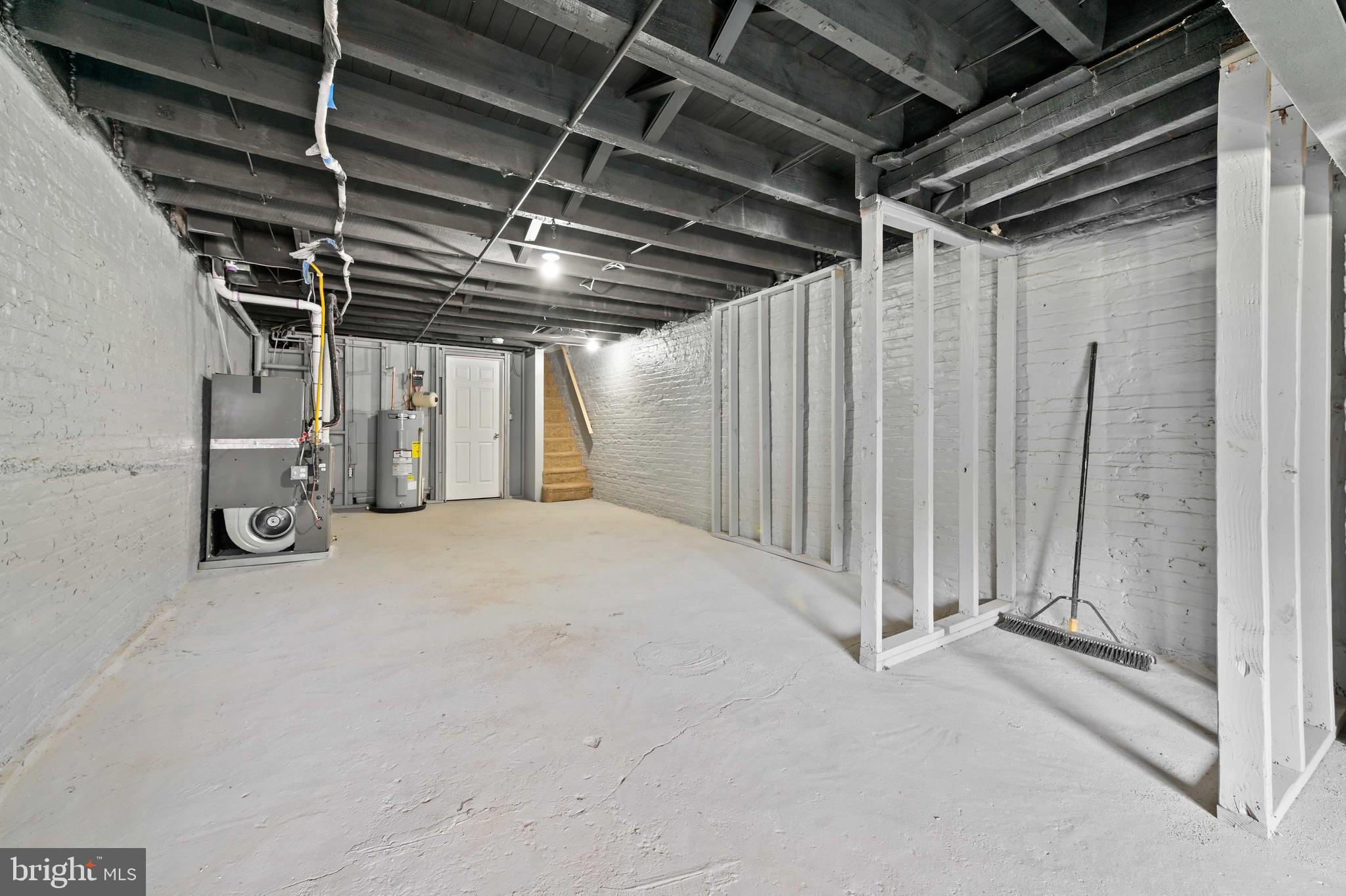 COLD SPRING NEWTOWN - Residential