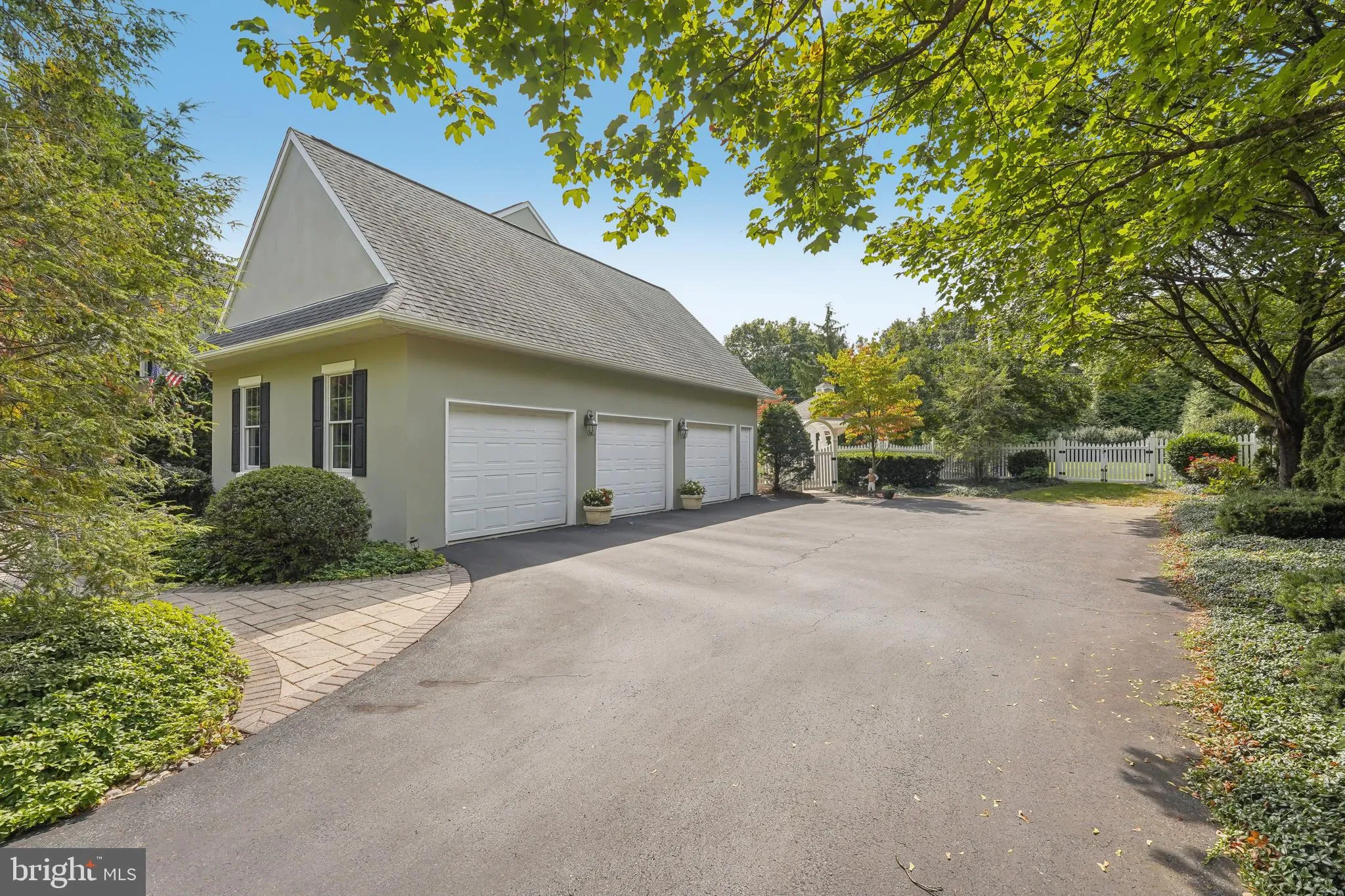 Allentown, Pennsylvania 18104, United States, 4 Bedrooms Bedrooms, ,3 BathroomsBathrooms,Residential,Contingent,18273