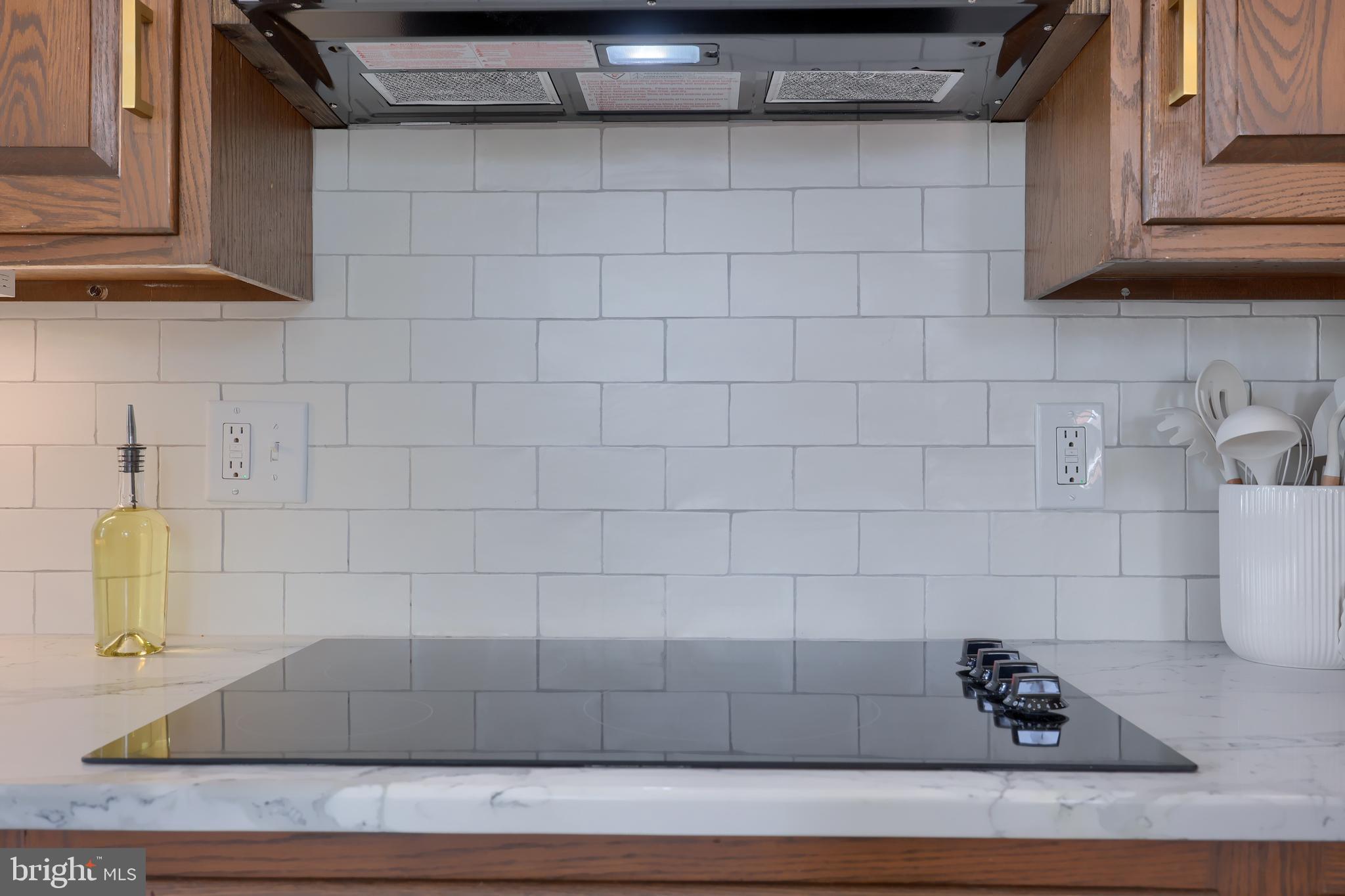 136 E HARRISBURG AVENUE