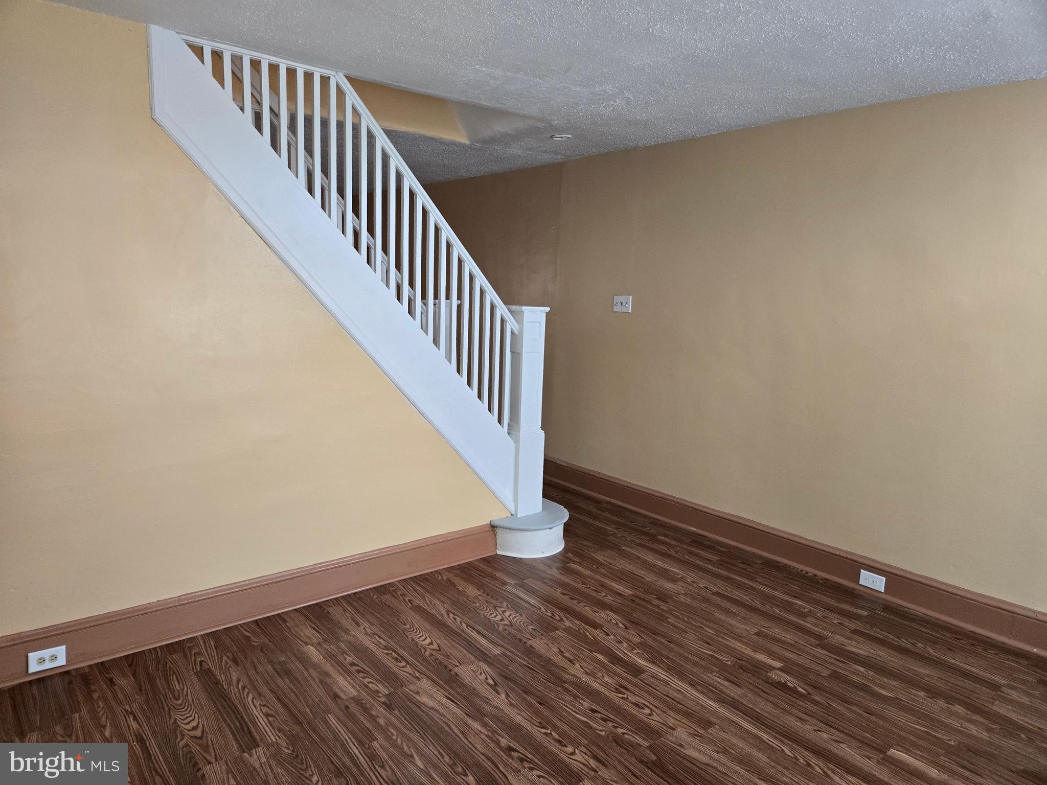 504 WALNUT STREET