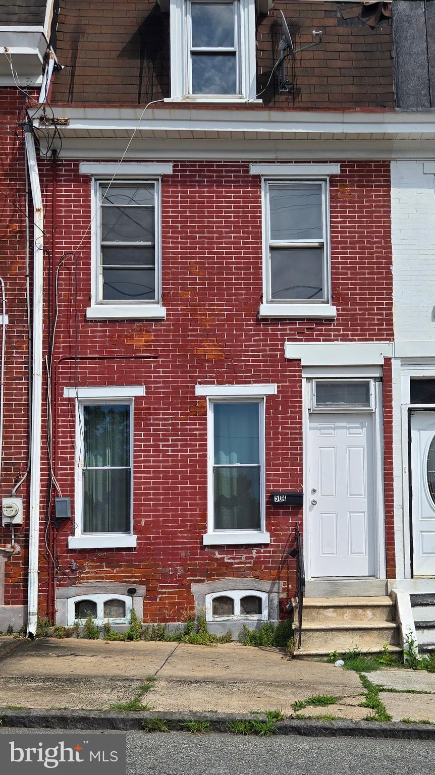 504 WALNUT STREET