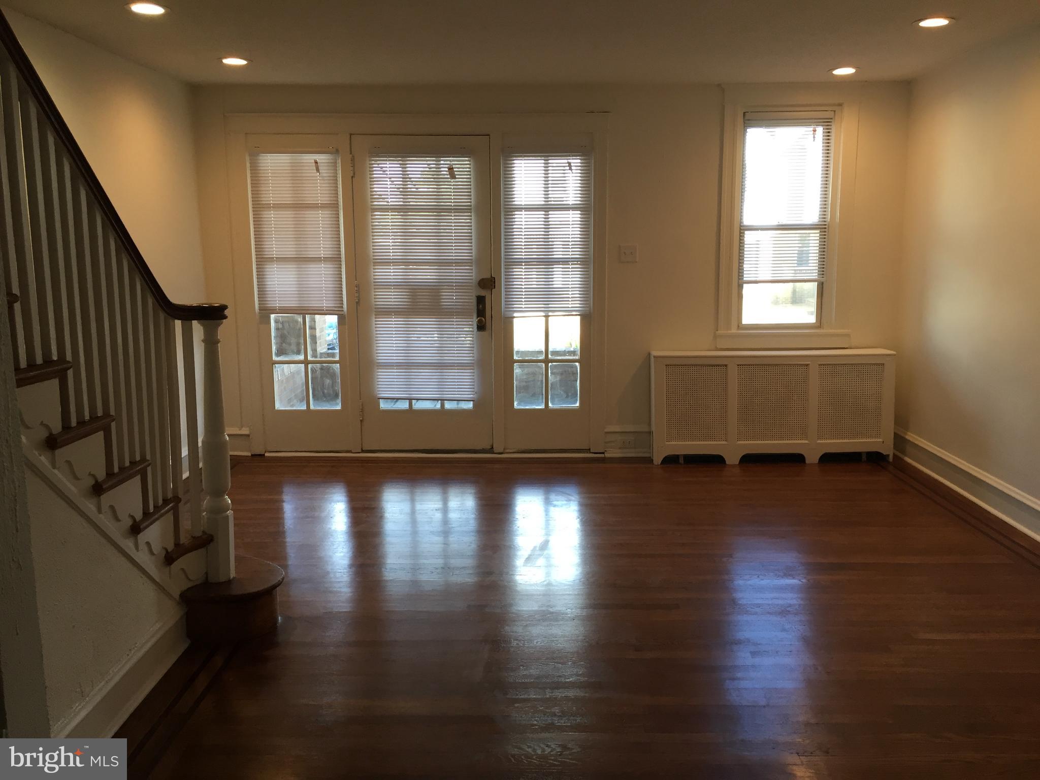 5851 WOODCREST AVENUE