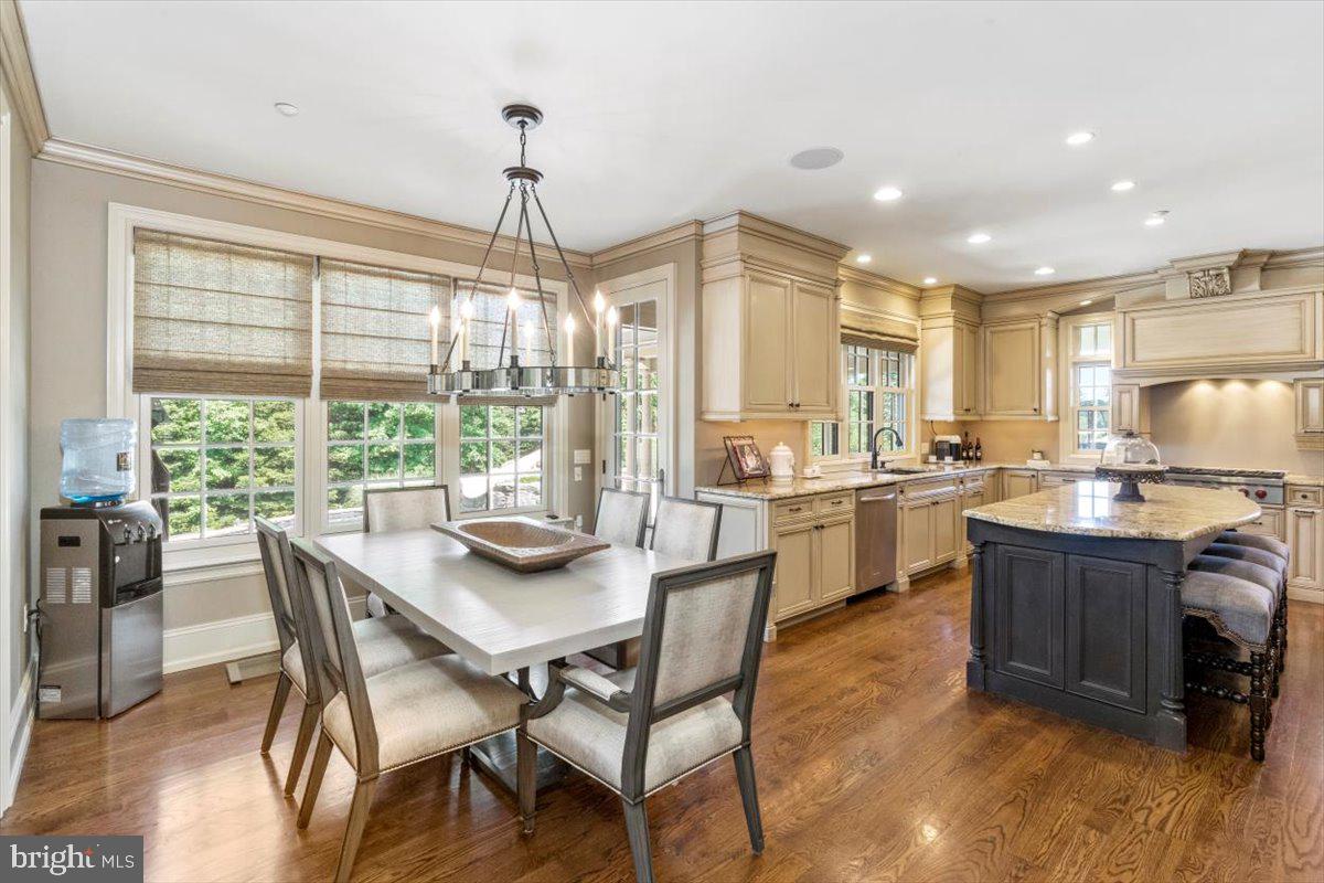 STONEYMEAD - Residential