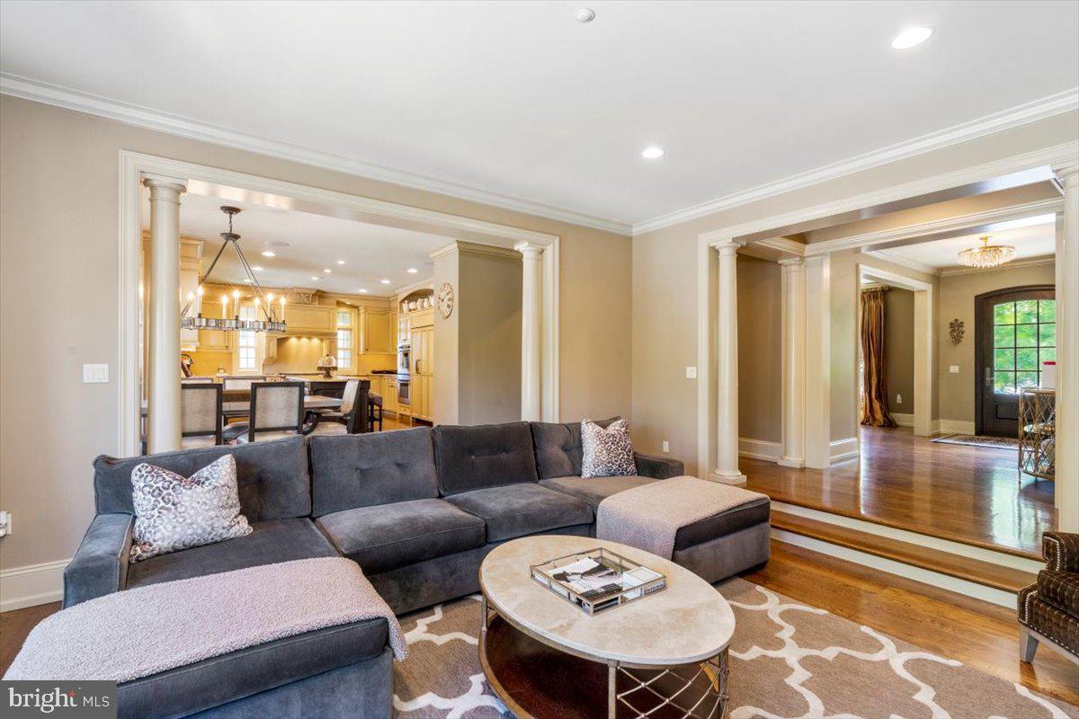 STONEYMEAD - Residential