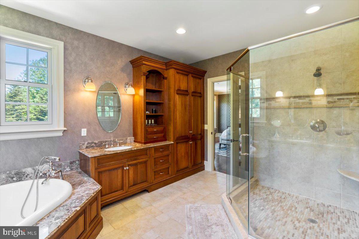 STONEYMEAD - Residential