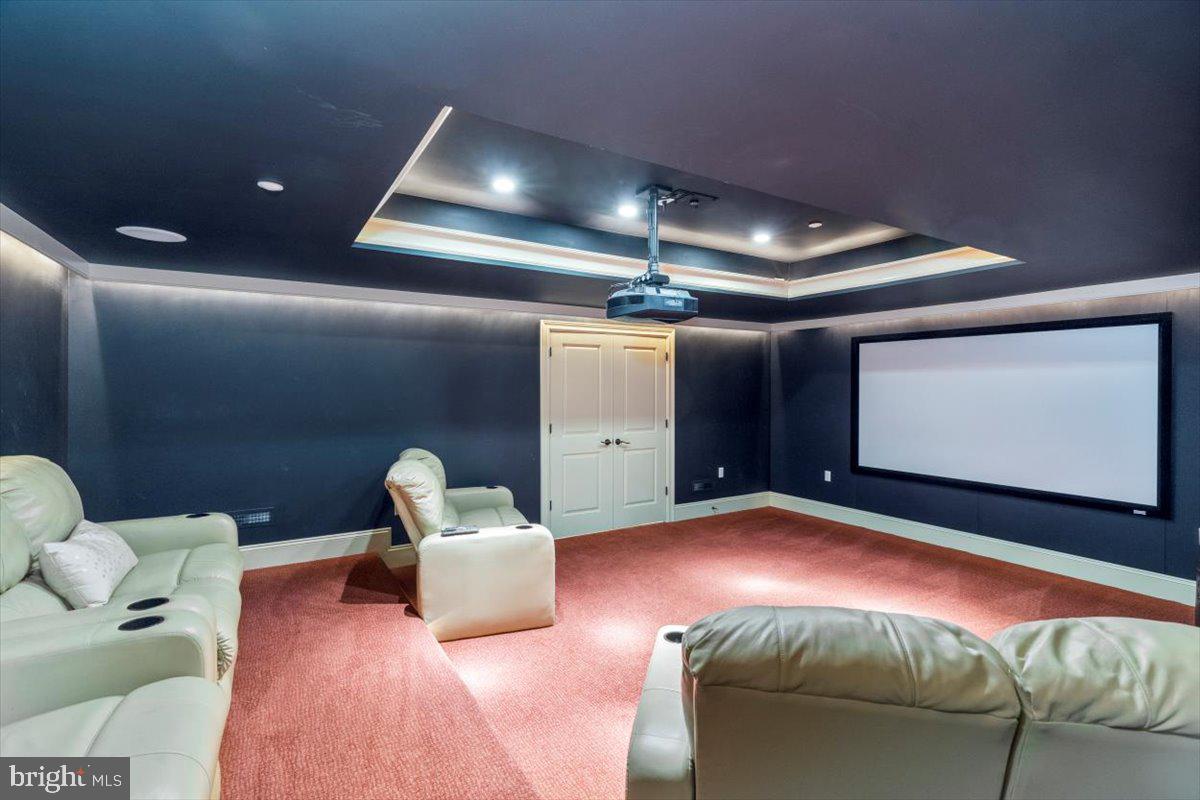 STONEYMEAD - Residential