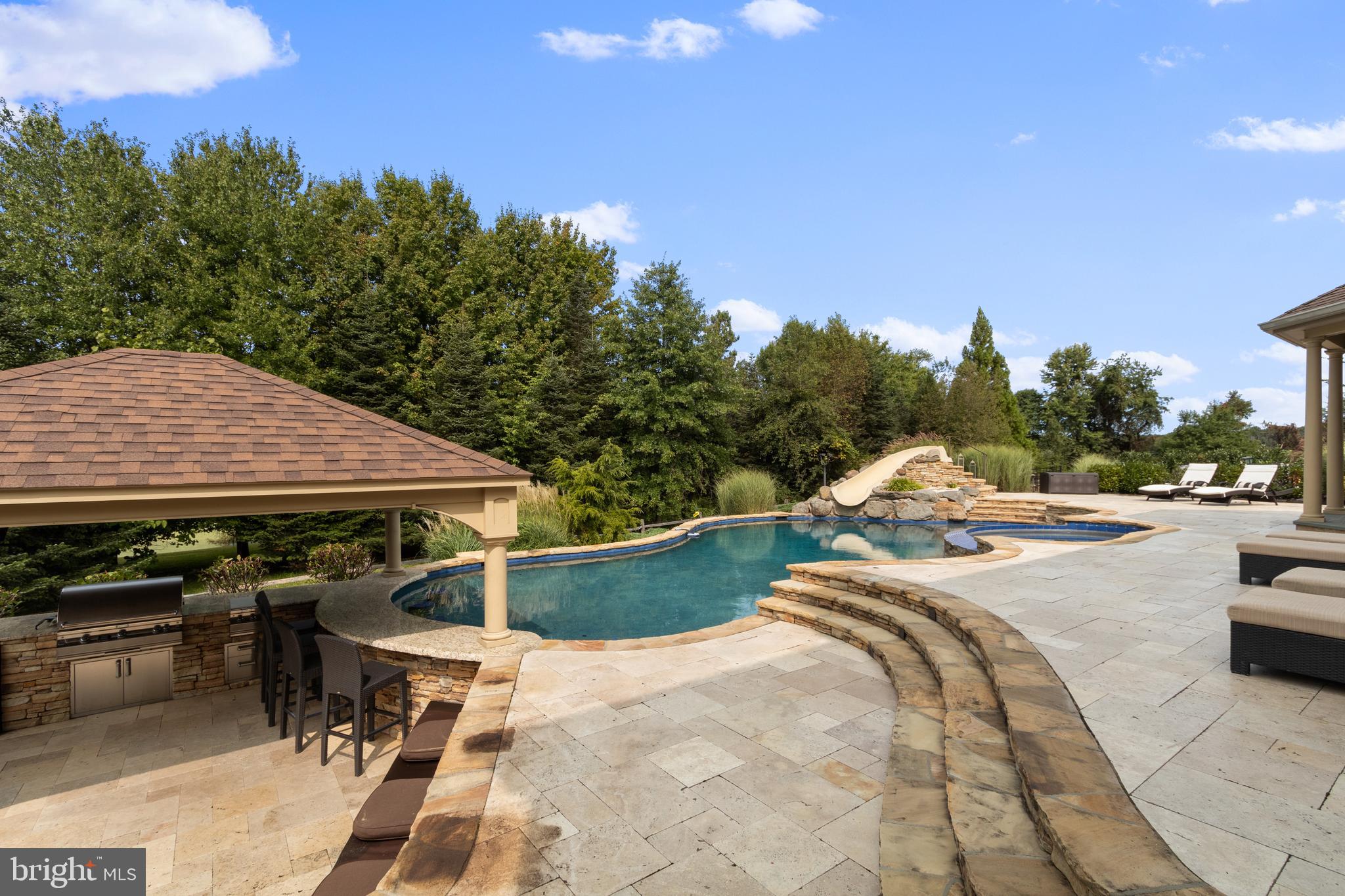 STONEYMEAD - Residential