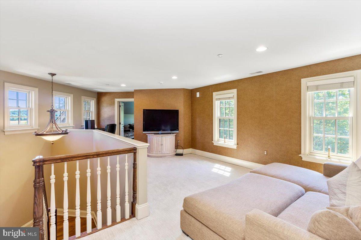 STONEYMEAD - Residential