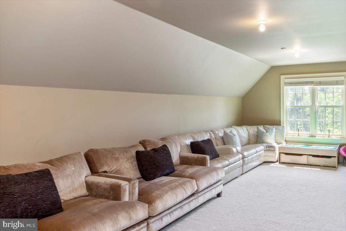 STONEYMEAD - Residential