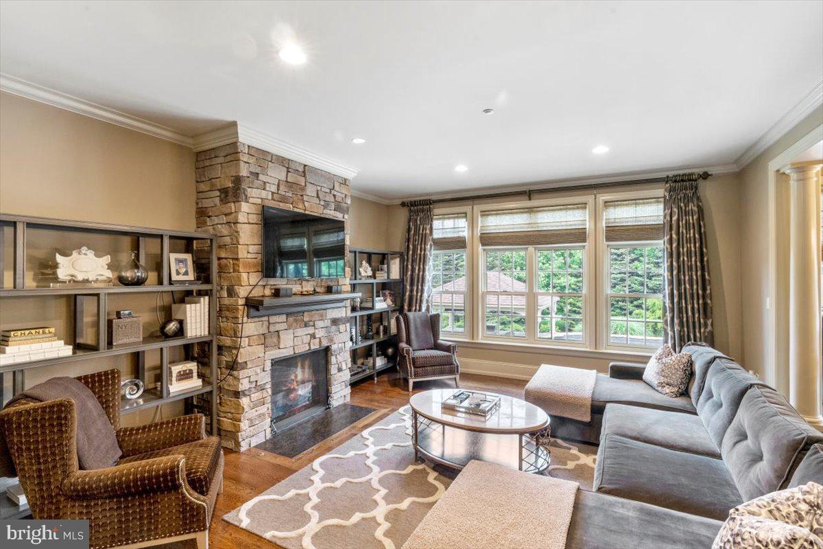 STONEYMEAD - Residential