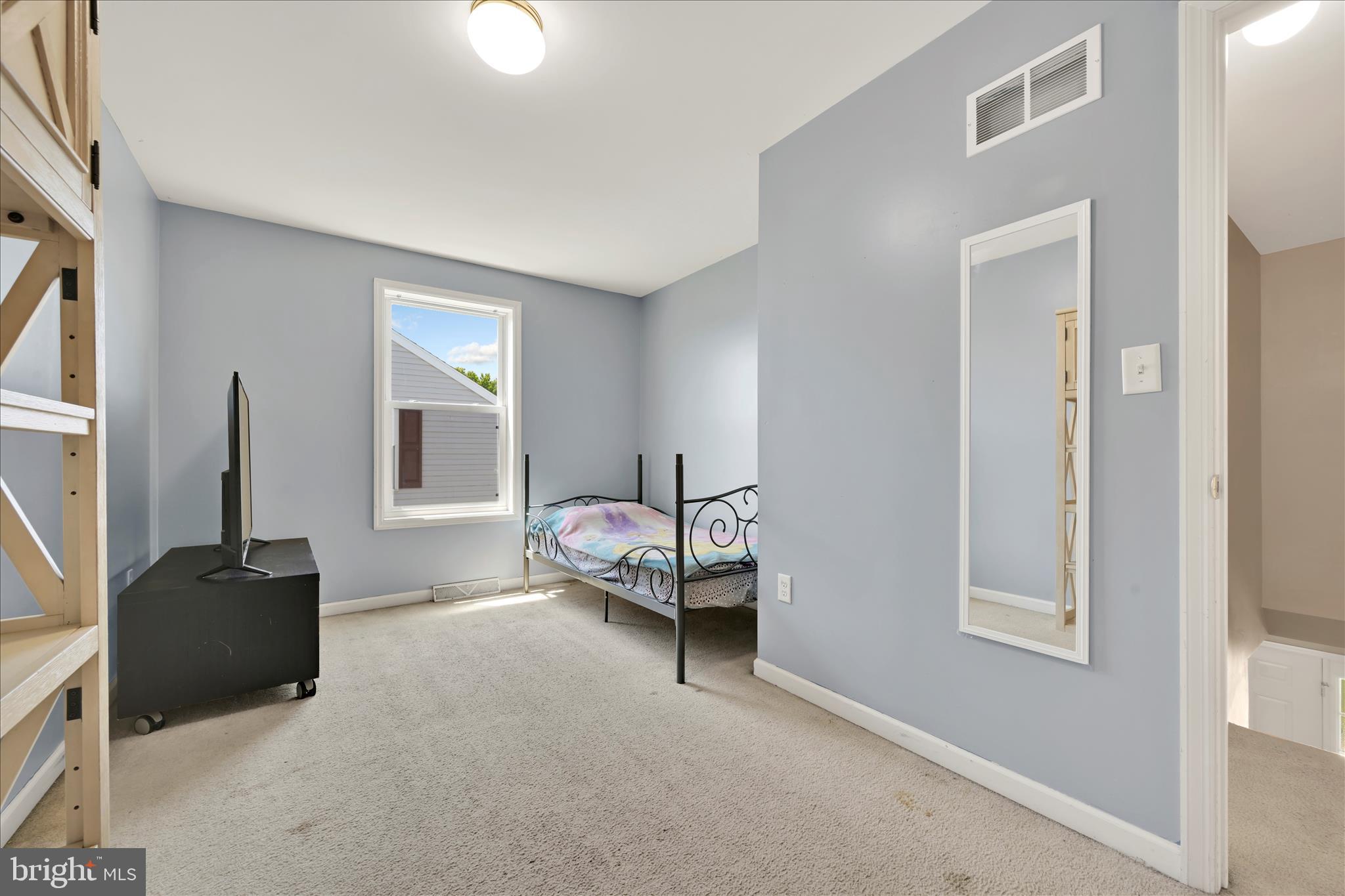 ROSEDALE - Residential