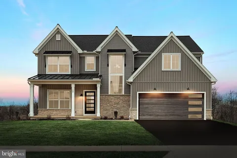 MLS: PACB2039238