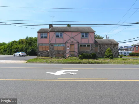 MLS: NJCD2105090