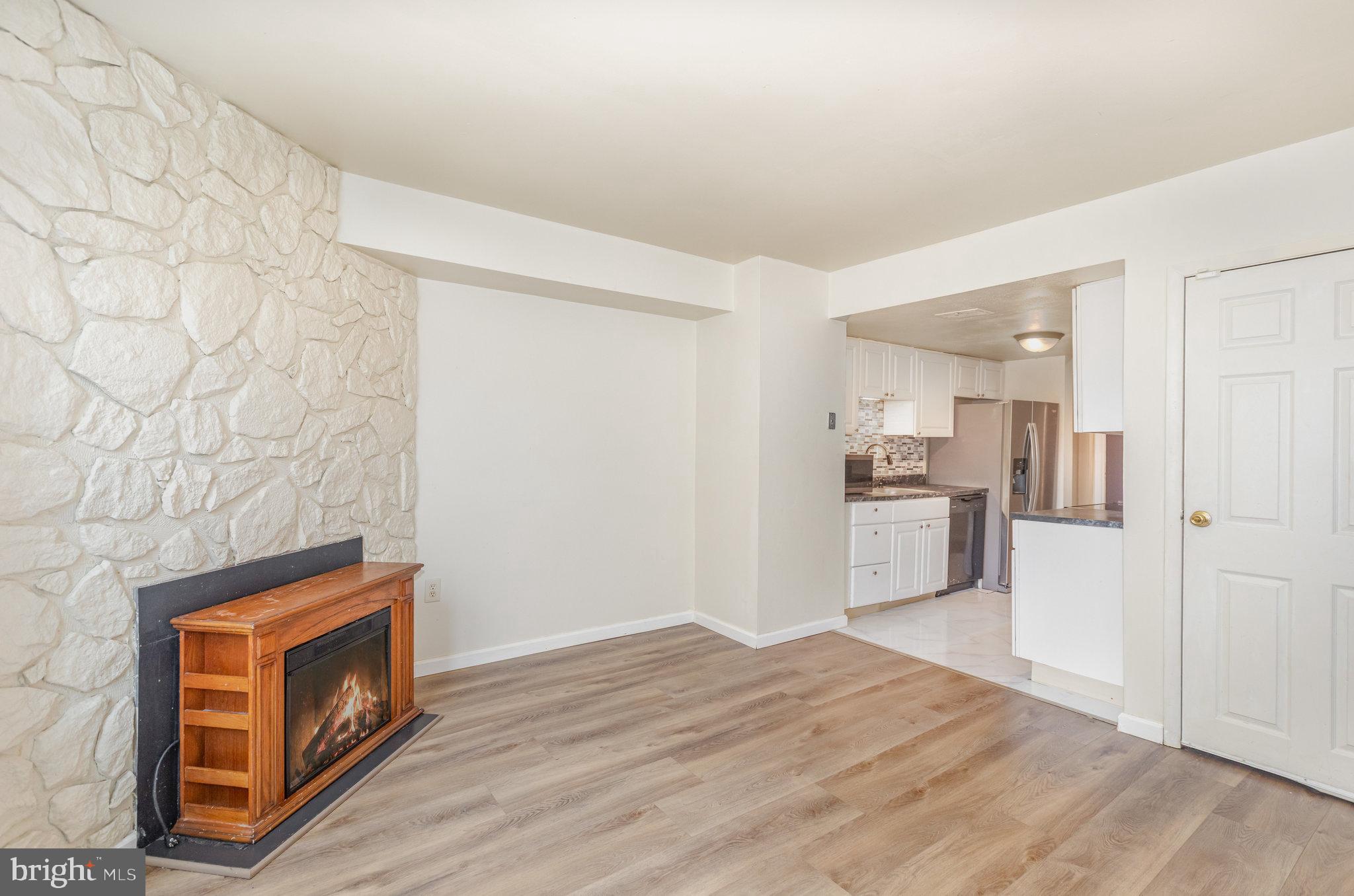 PAXTON CROSSING - Residential