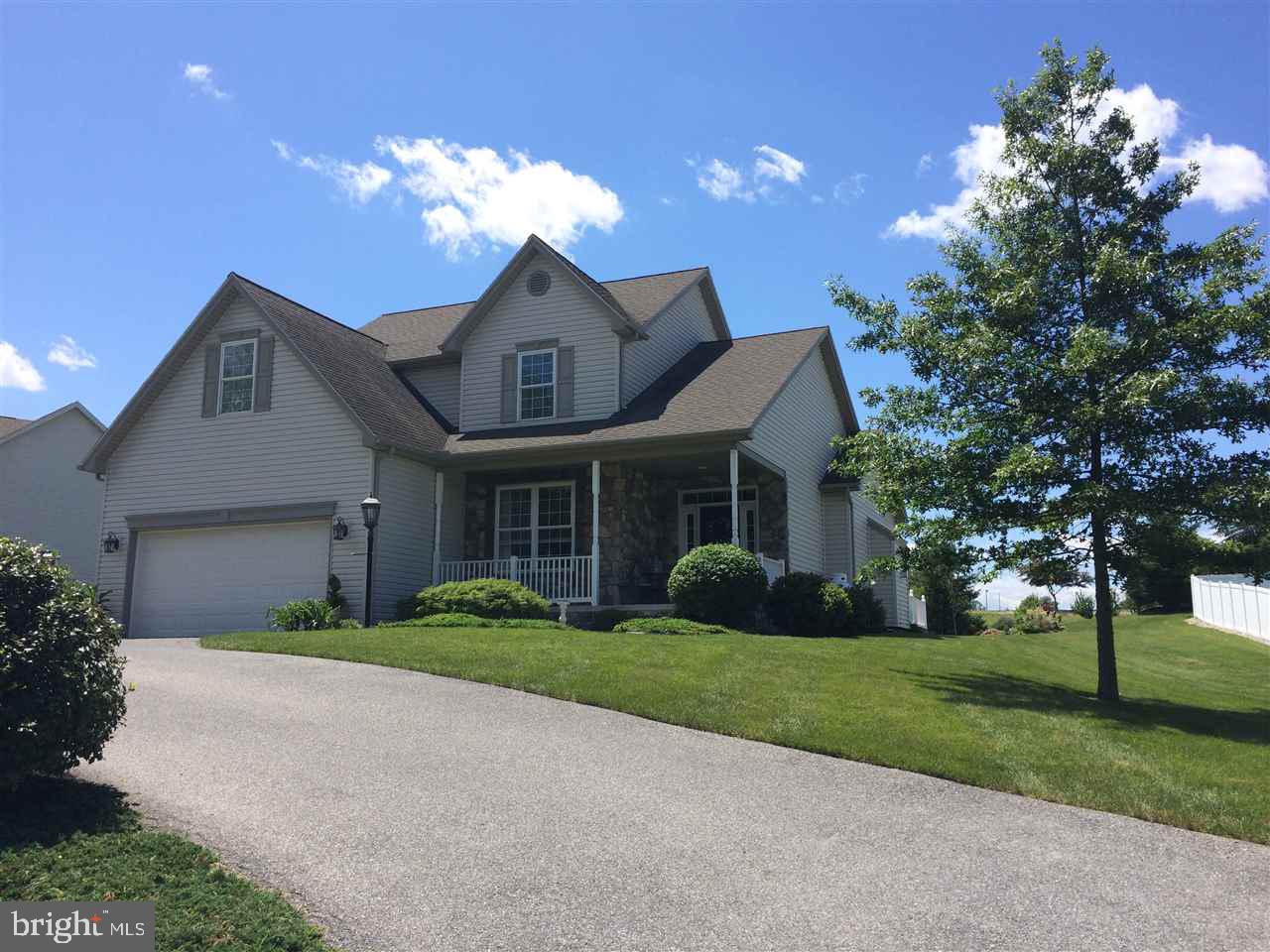 Don?t miss this Parade of Homes award winner! Enjoy a quiet morning coffee on the covered front porch, BBQ and firepit with friends on the oversized deck and patio, or family movie night in the home theater. Gourmet Kitchen, Vaulted ceilings, open floor plan, luxurious finishes, 2 story stone fireplace, open loft with balcony, short walk to the park. Back on the market due to buyer financing issue. Make this beautiful home yours!