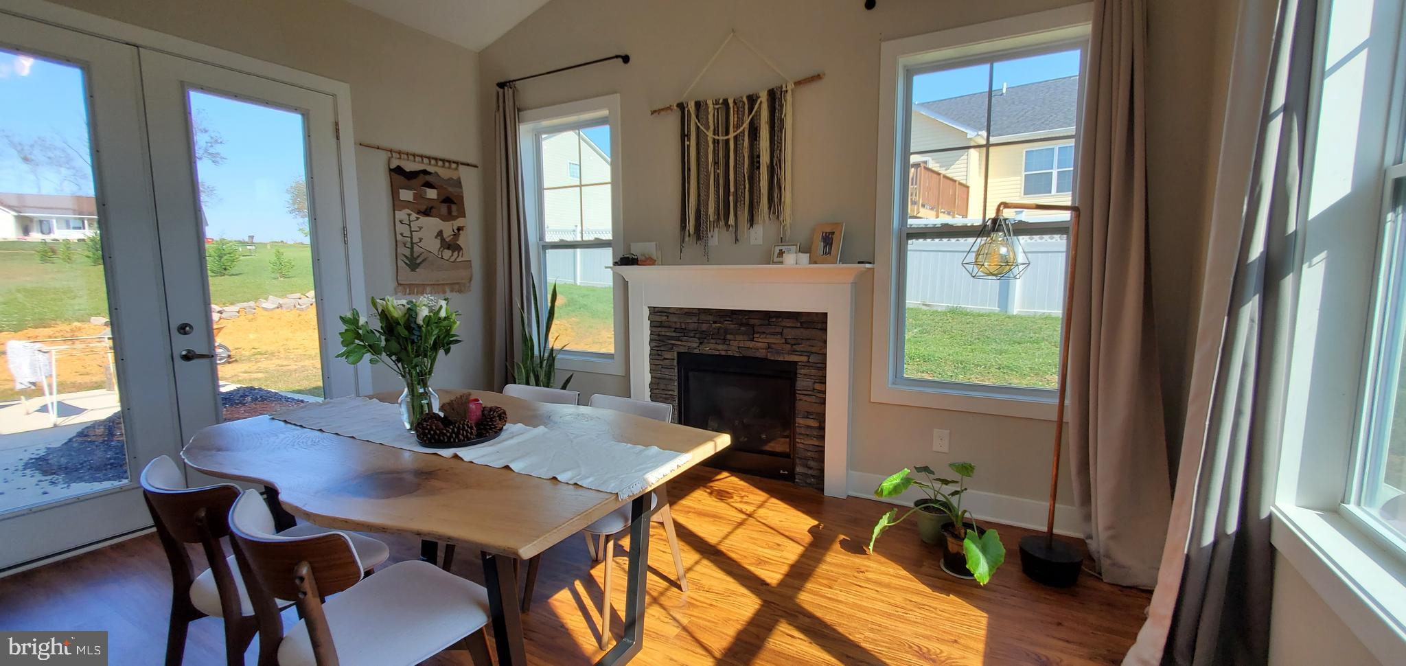 FORT HILL FARMS - Residential