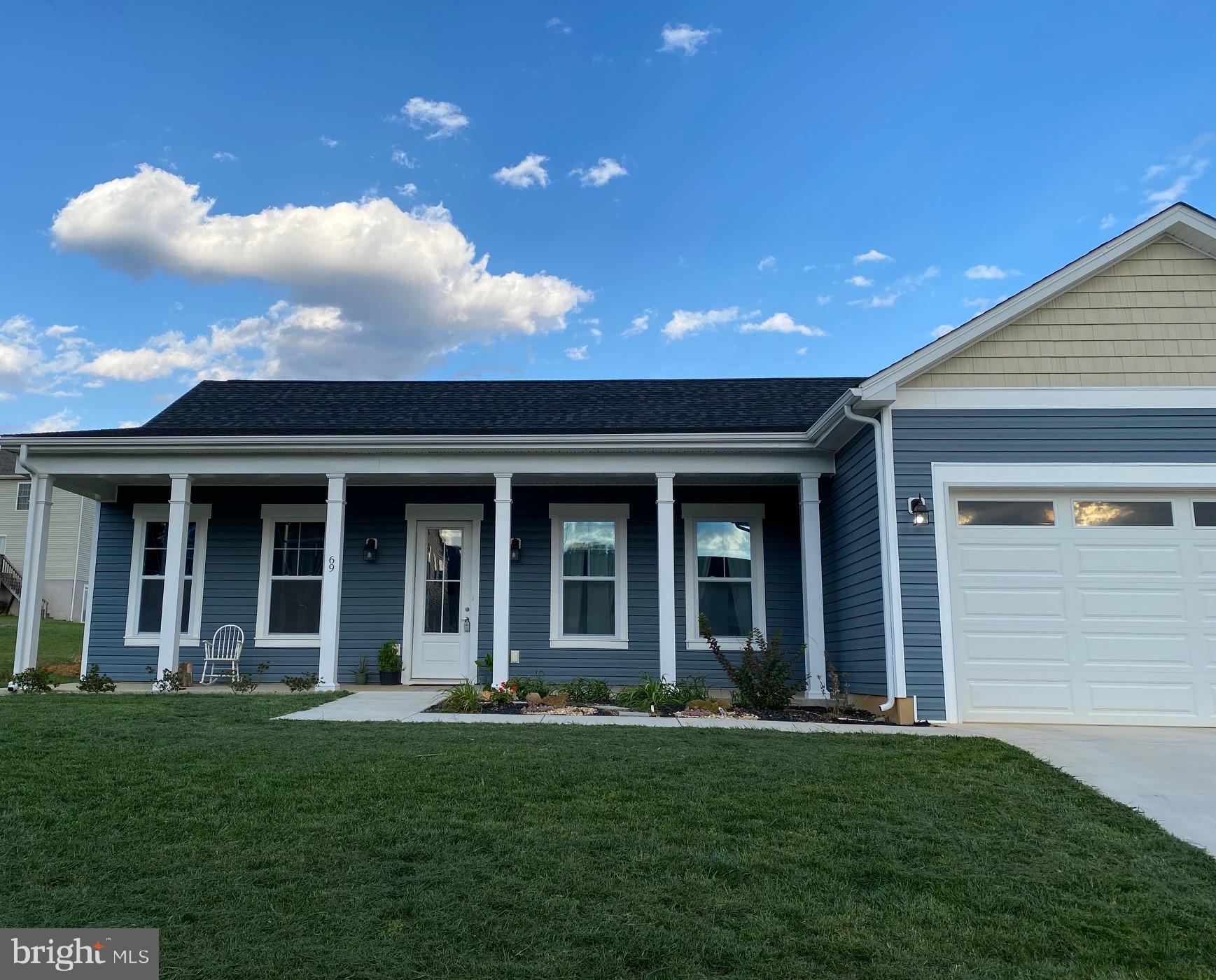 FORT HILL FARMS - Residential