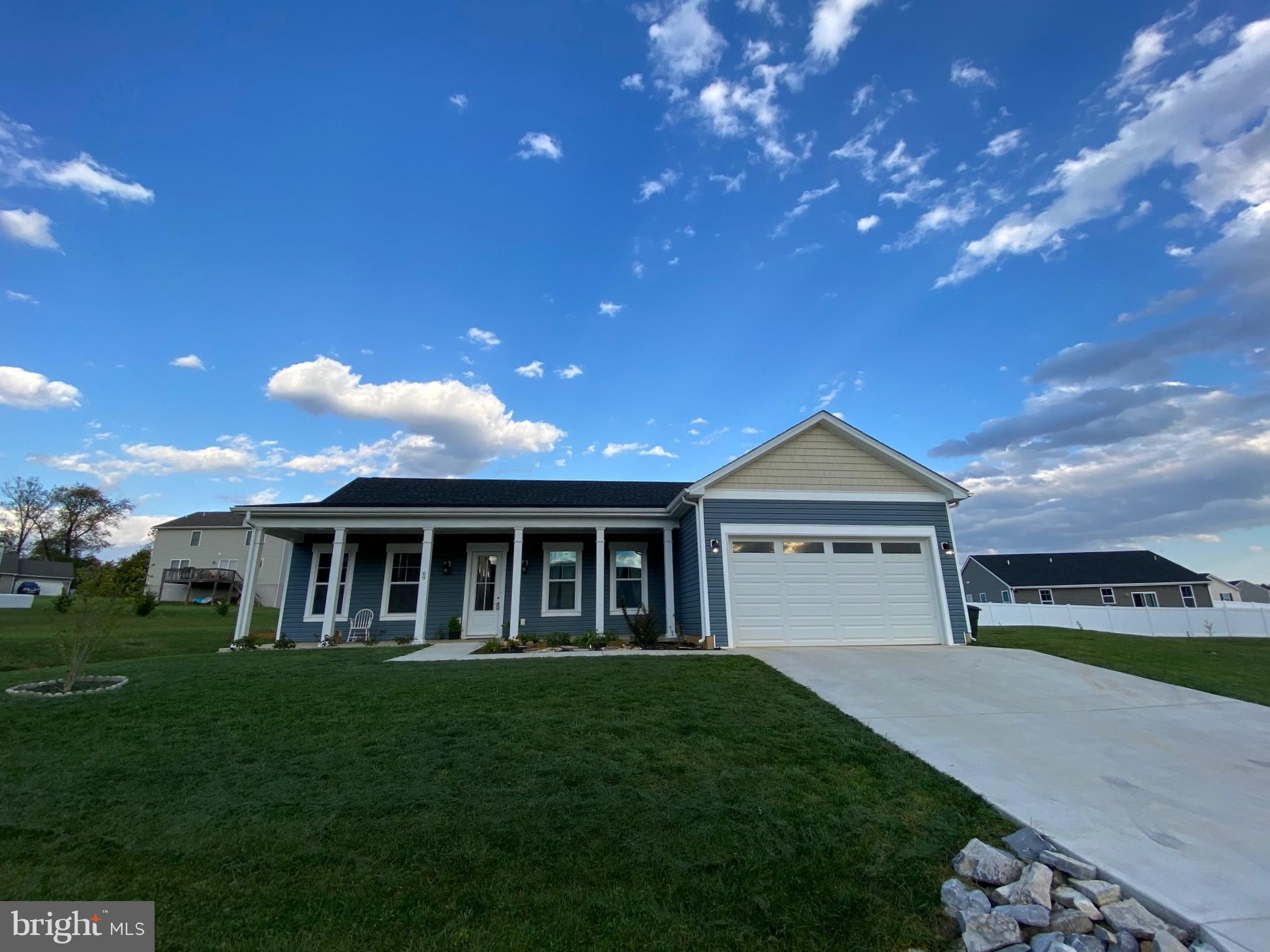 FORT HILL FARMS - Residential