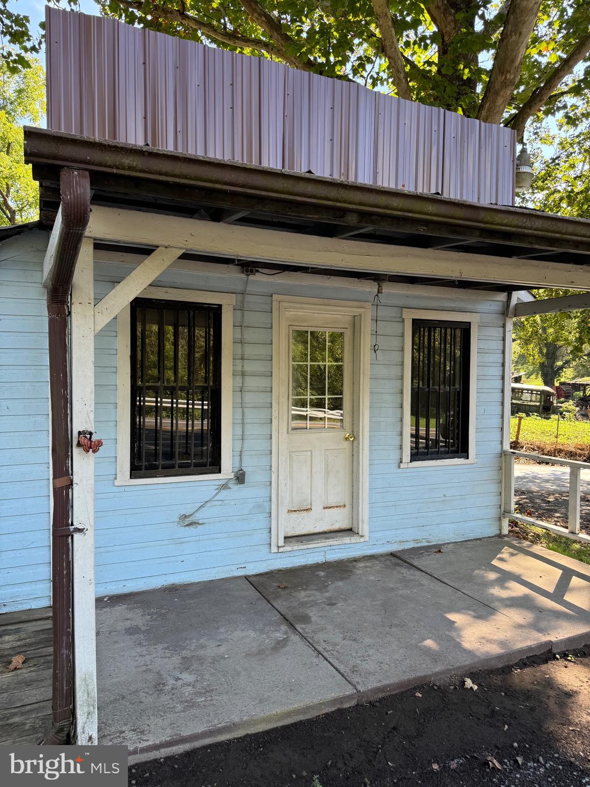 NONE AVAILABLE - Land