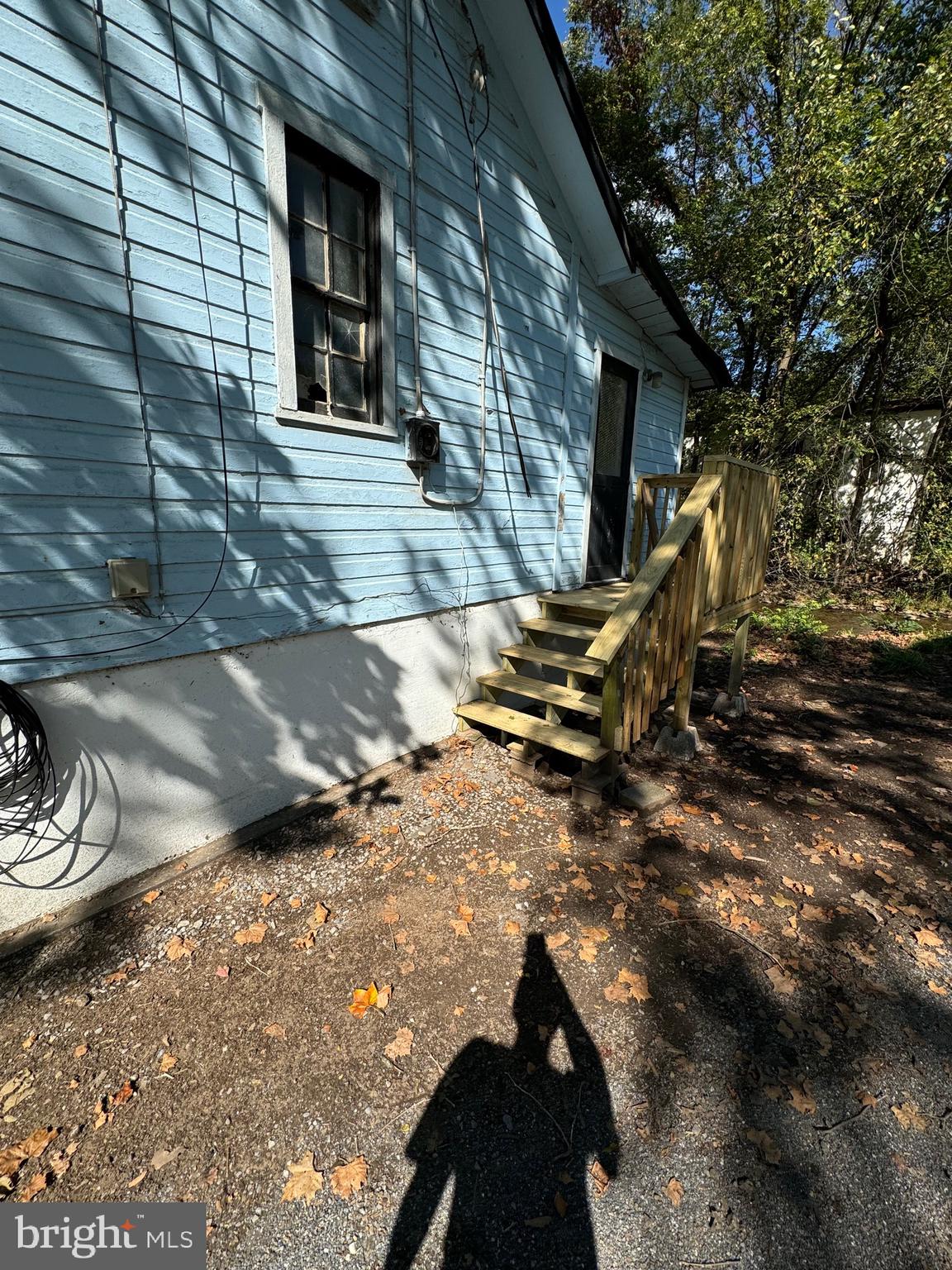 NONE AVAILABLE - Land