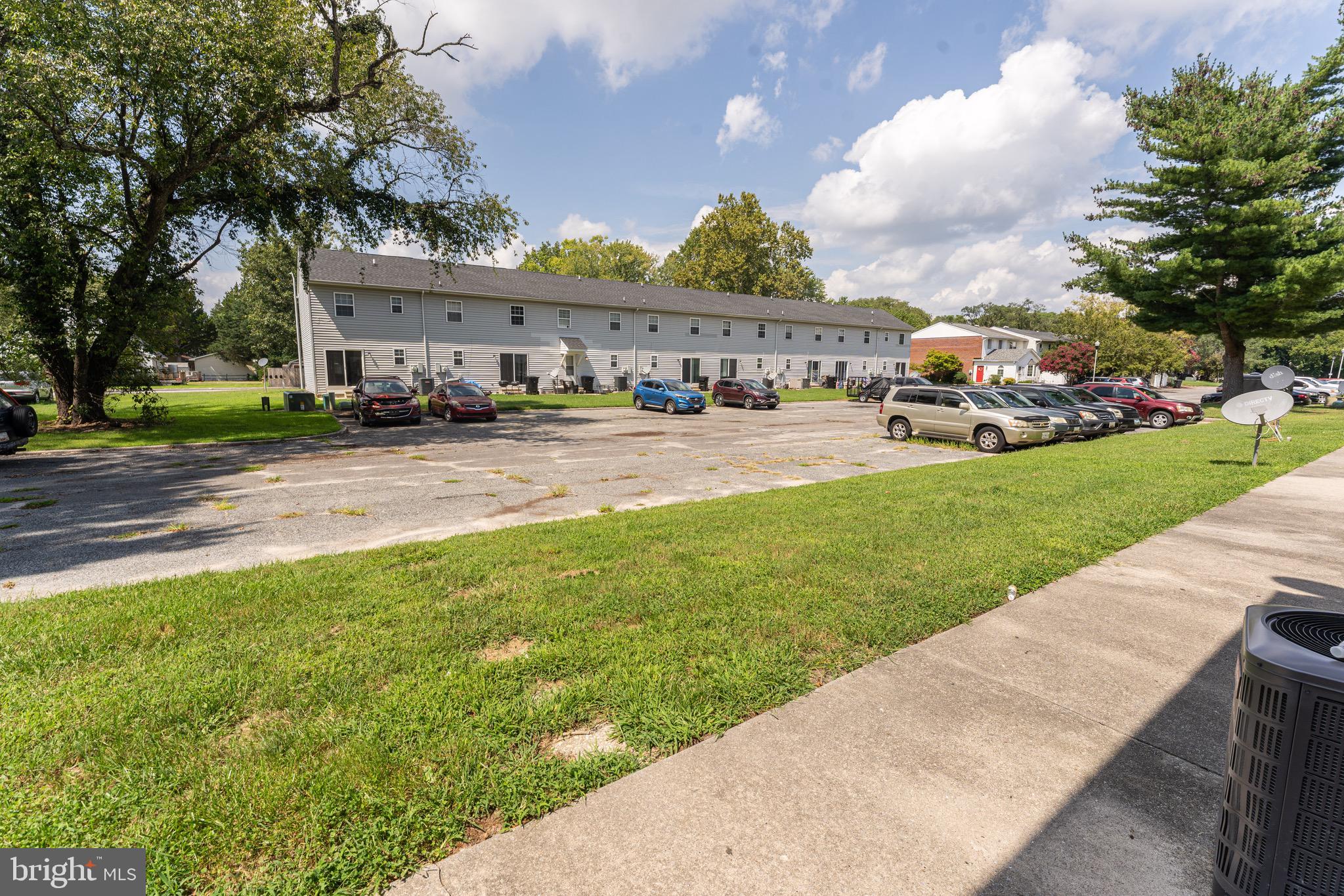 746 HEMLOCK STREET
