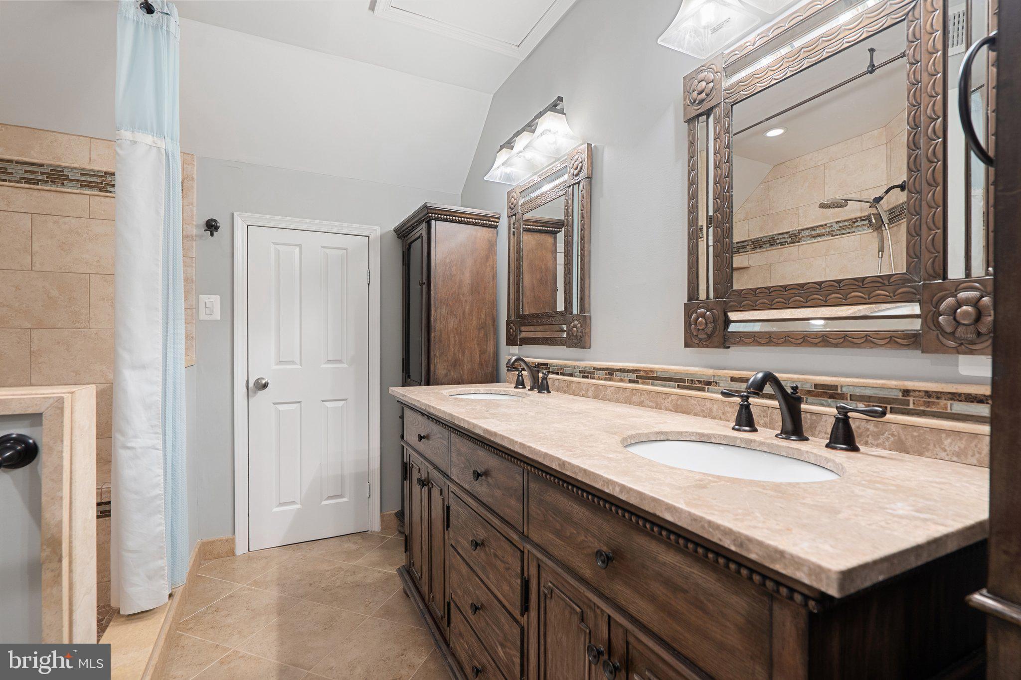 OWENS WOOD - Residential