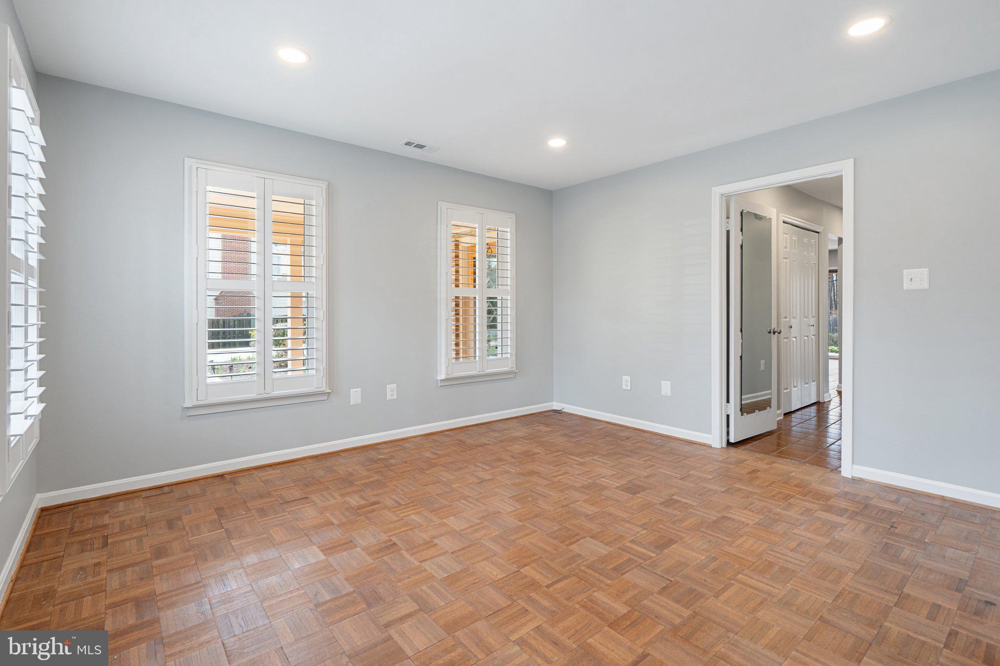 OWENS WOOD - Residential