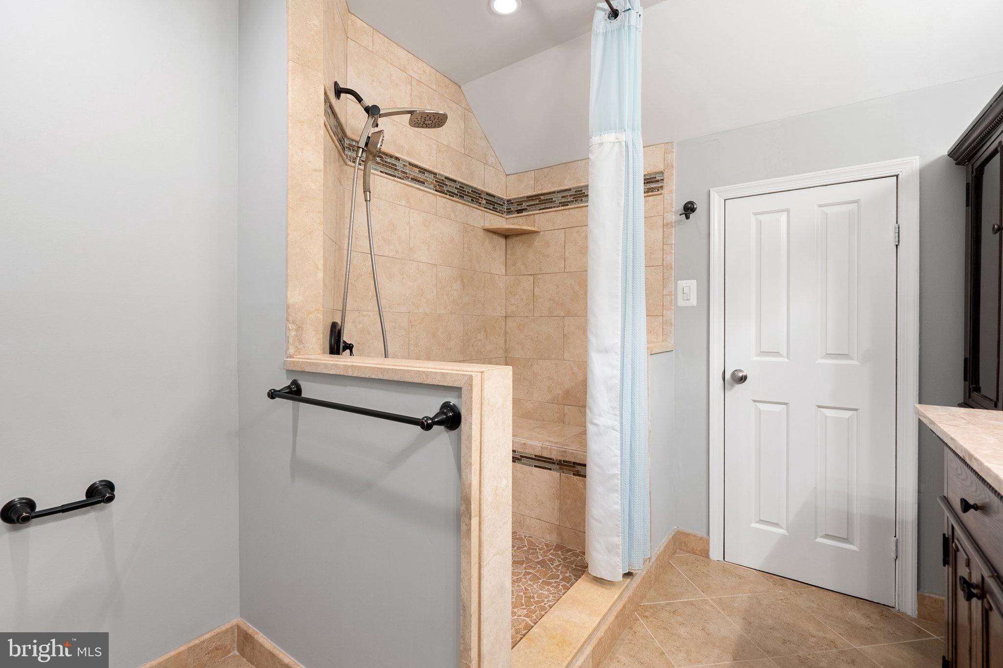 OWENS WOOD - Residential