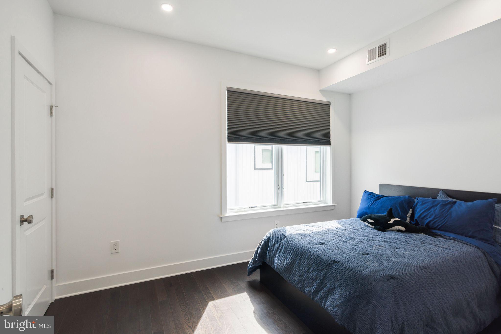 POINT BREEZE - Residential Lease