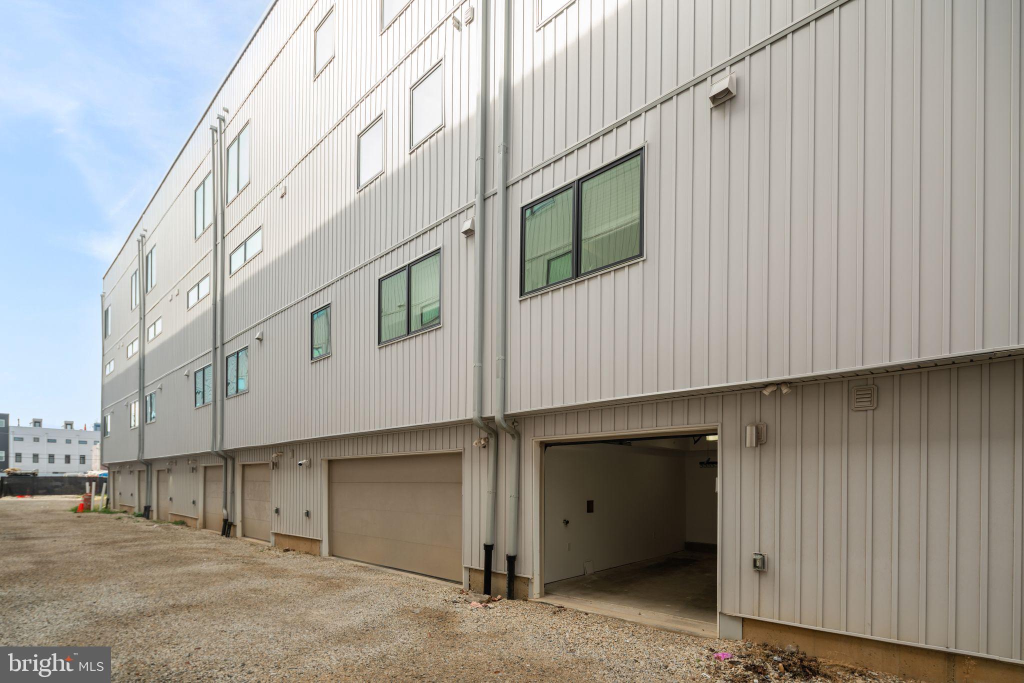 POINT BREEZE - Residential Lease