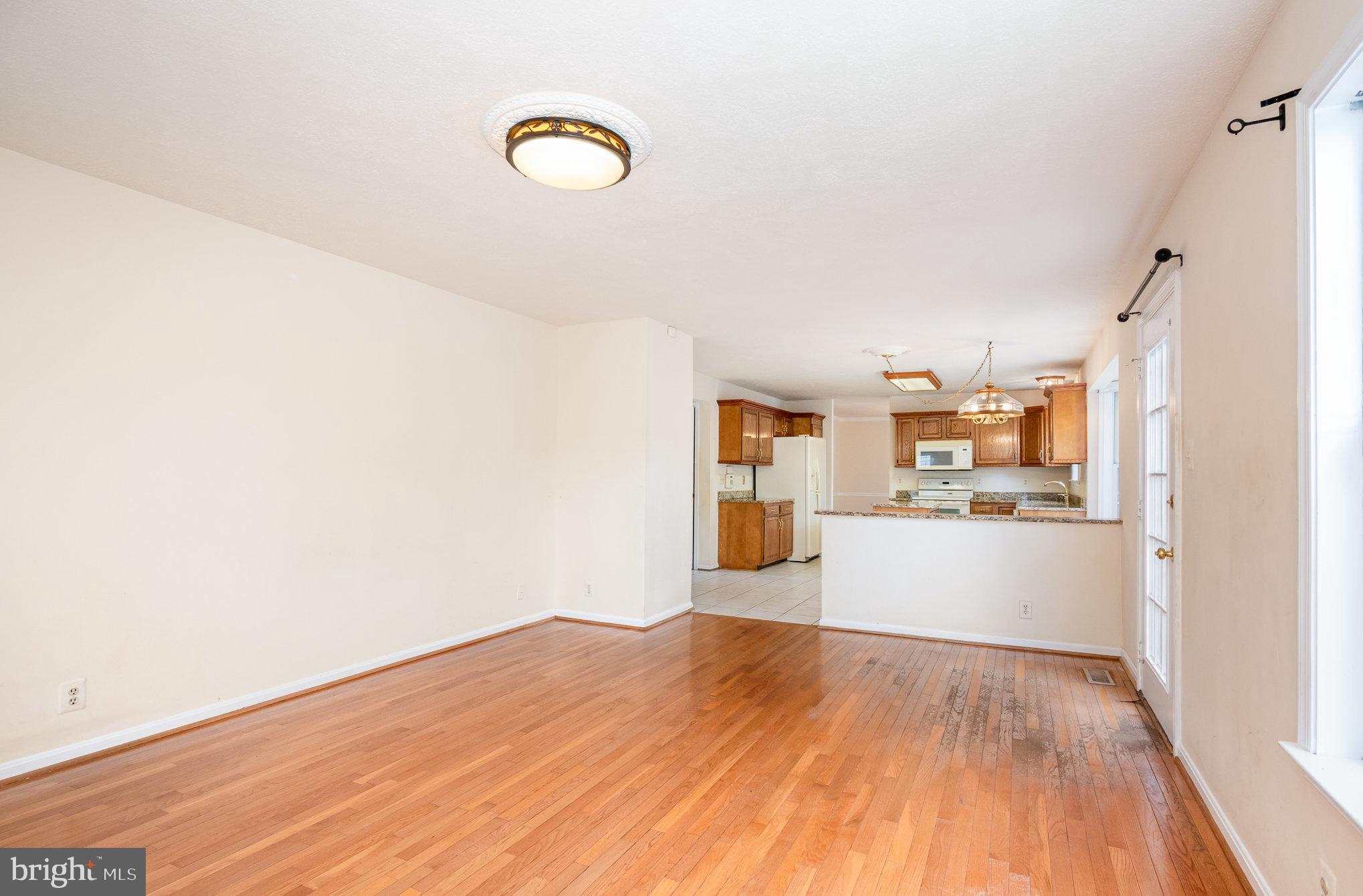 HIDDEN SPRING - Residential