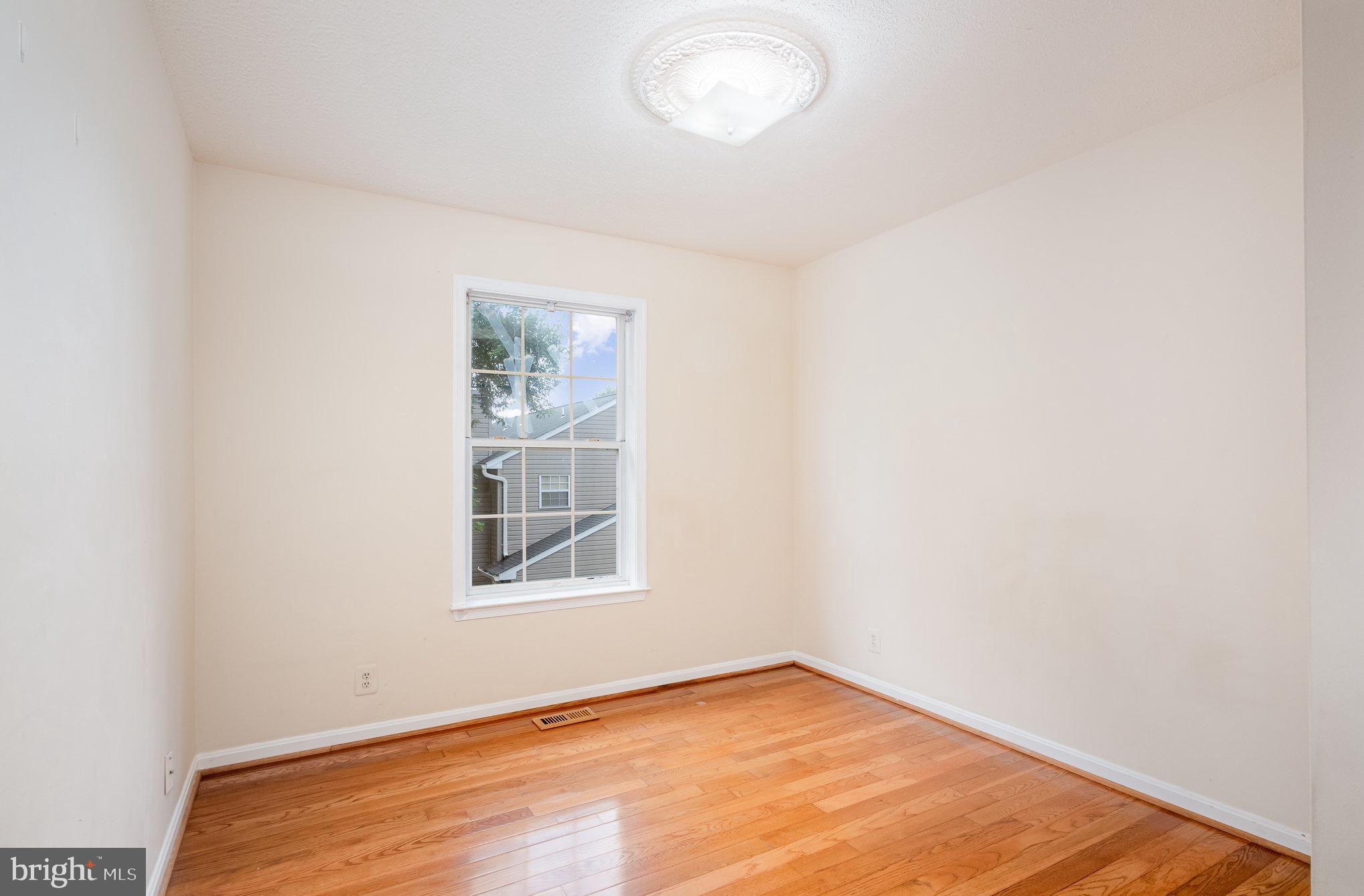 HIDDEN SPRING - Residential